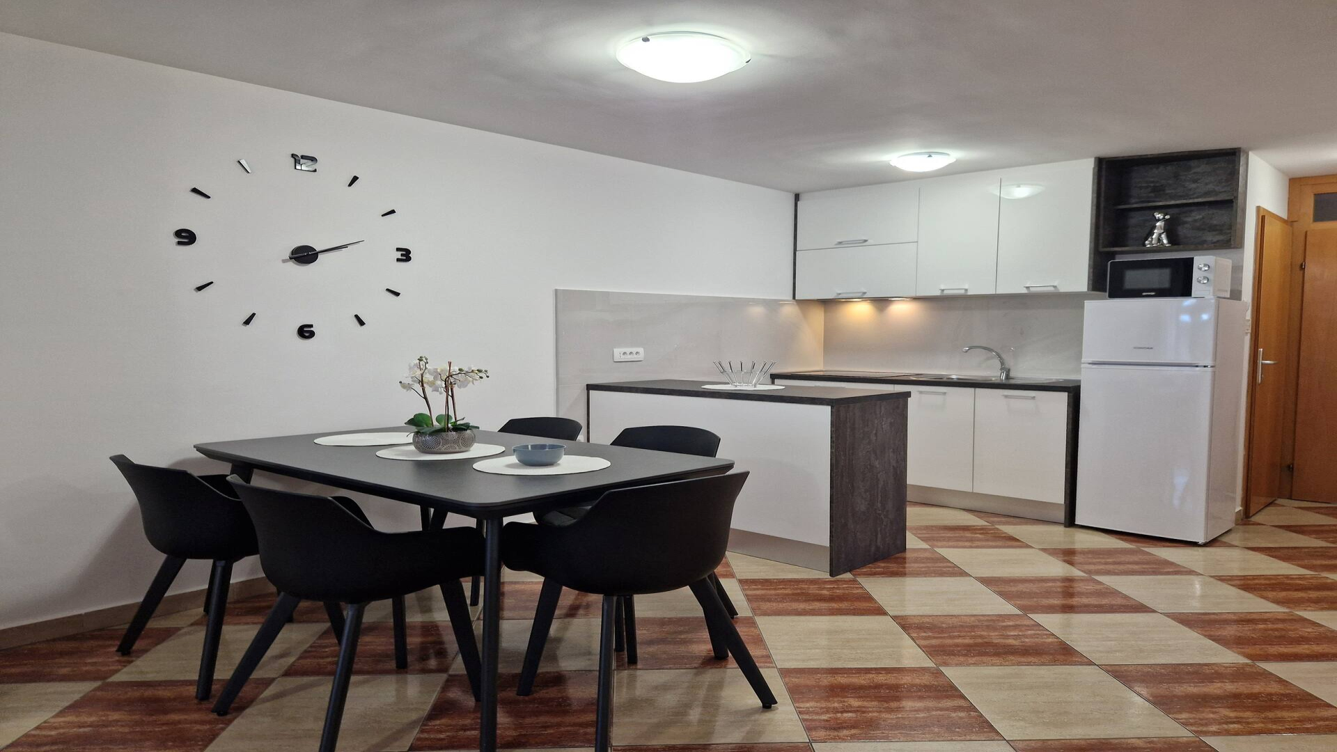Stilvolles Apartment mitten im Zentrum mit Klima, Sat-TV und WLAN