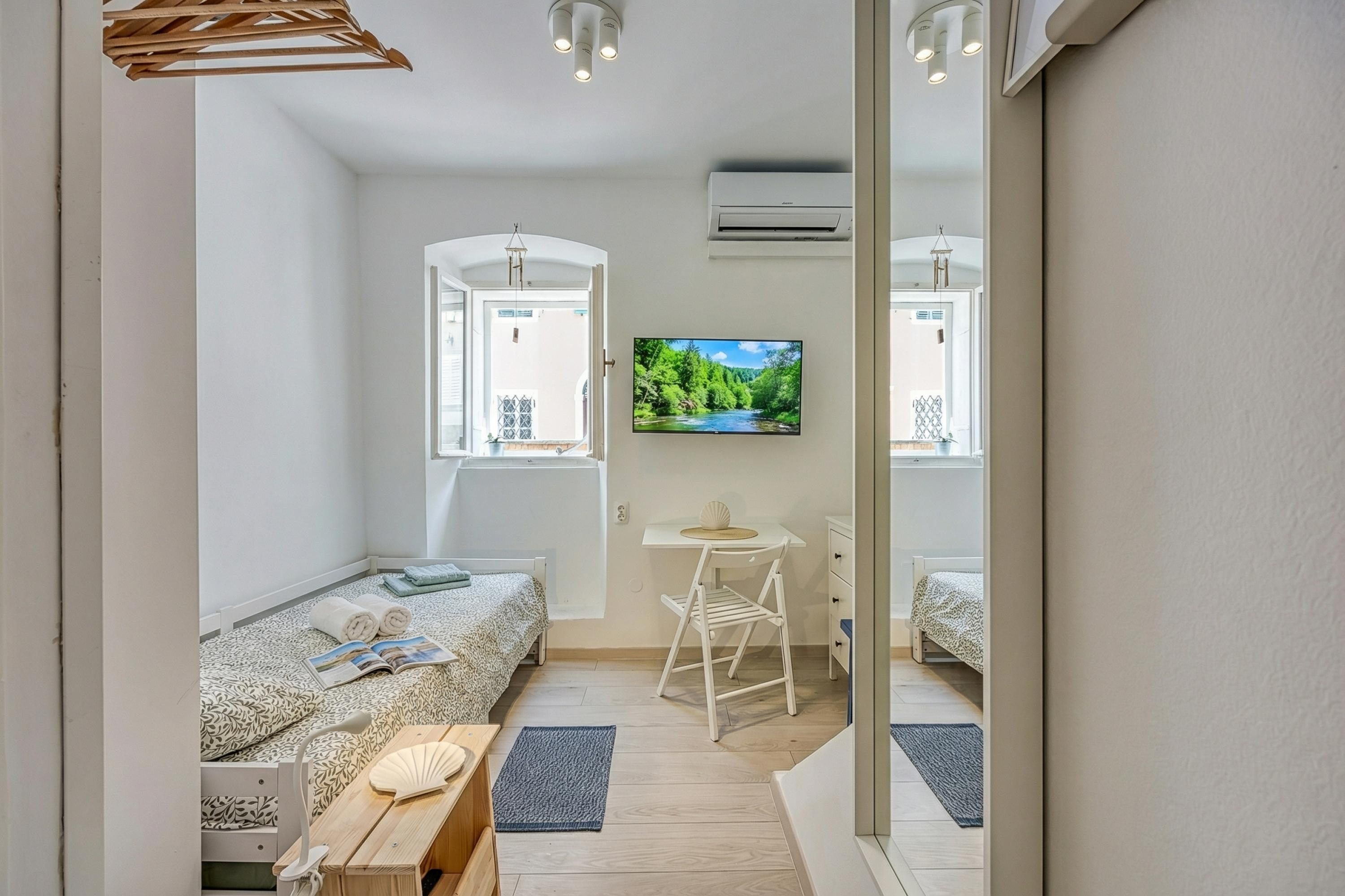 Hübsches Gästezimmer an der Riva im Zentrum