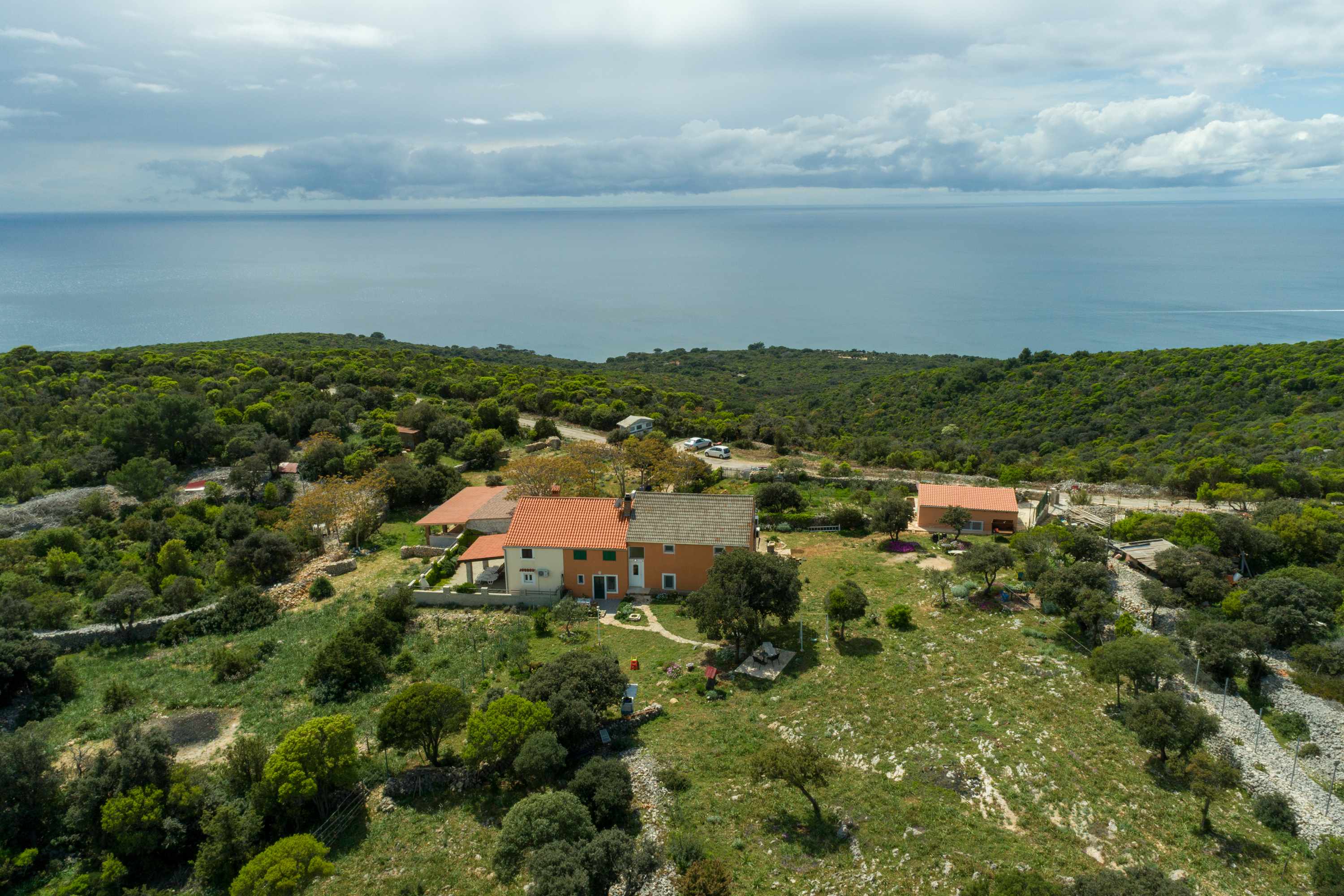 Kleines Ferienhaus in ruhiger Lage mit Klima, WLAN