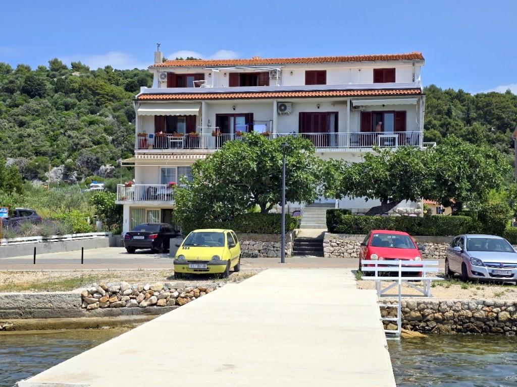 Fewo direkt am Meer, nur 160 m zum Strand Grci.