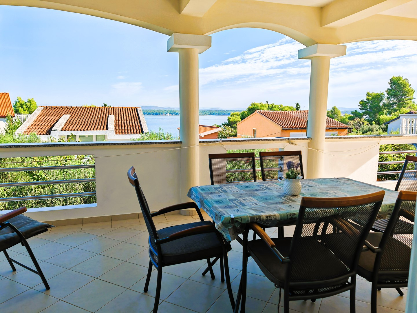 Familienfreundlich & strandnah–Ihre Ferienwohnung auf Insel Pašman