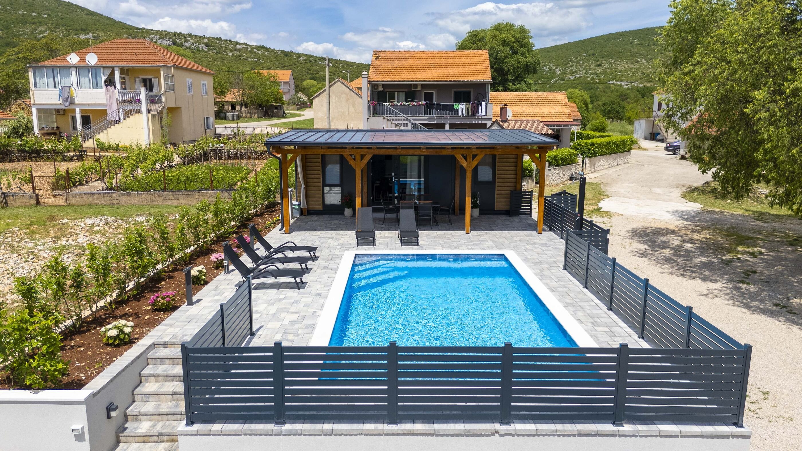 Haus in Sibenik mit Klima, Internet, Grill