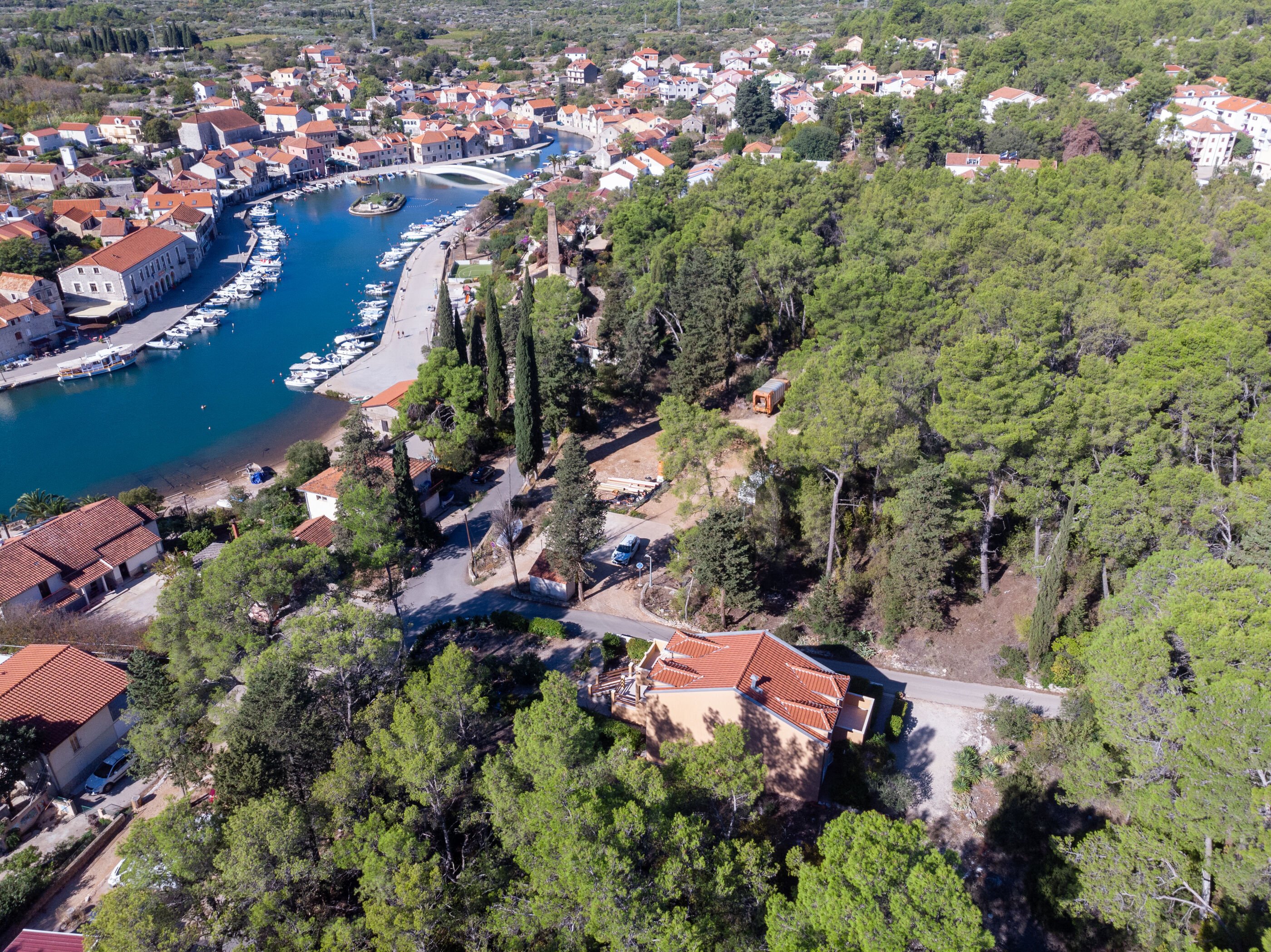Ferienwohnung in Vrboska mit Klima, Internet, Grill