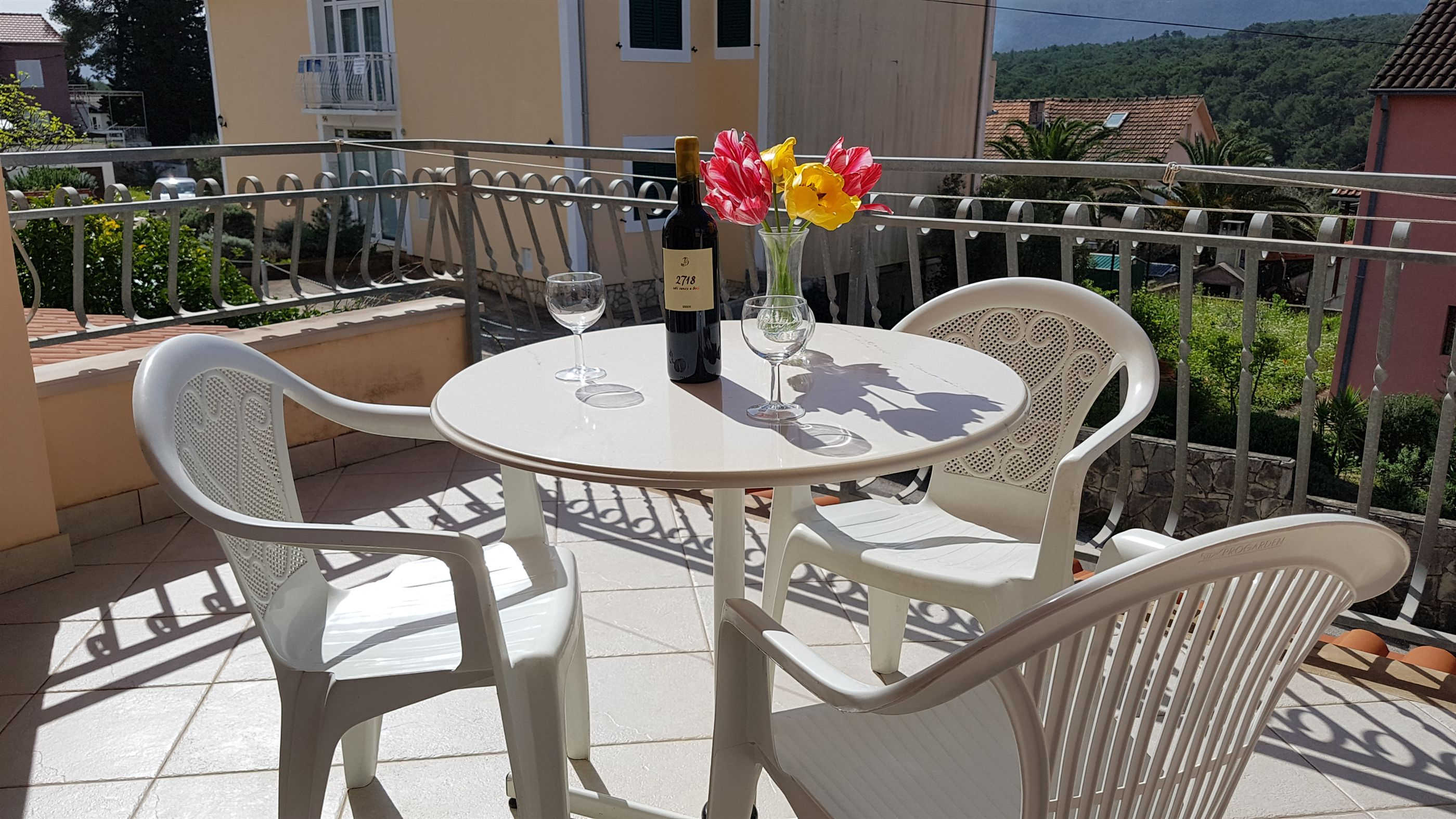 Ferienwohnung in Vrboska mit Klima, Sat-TV, Internet