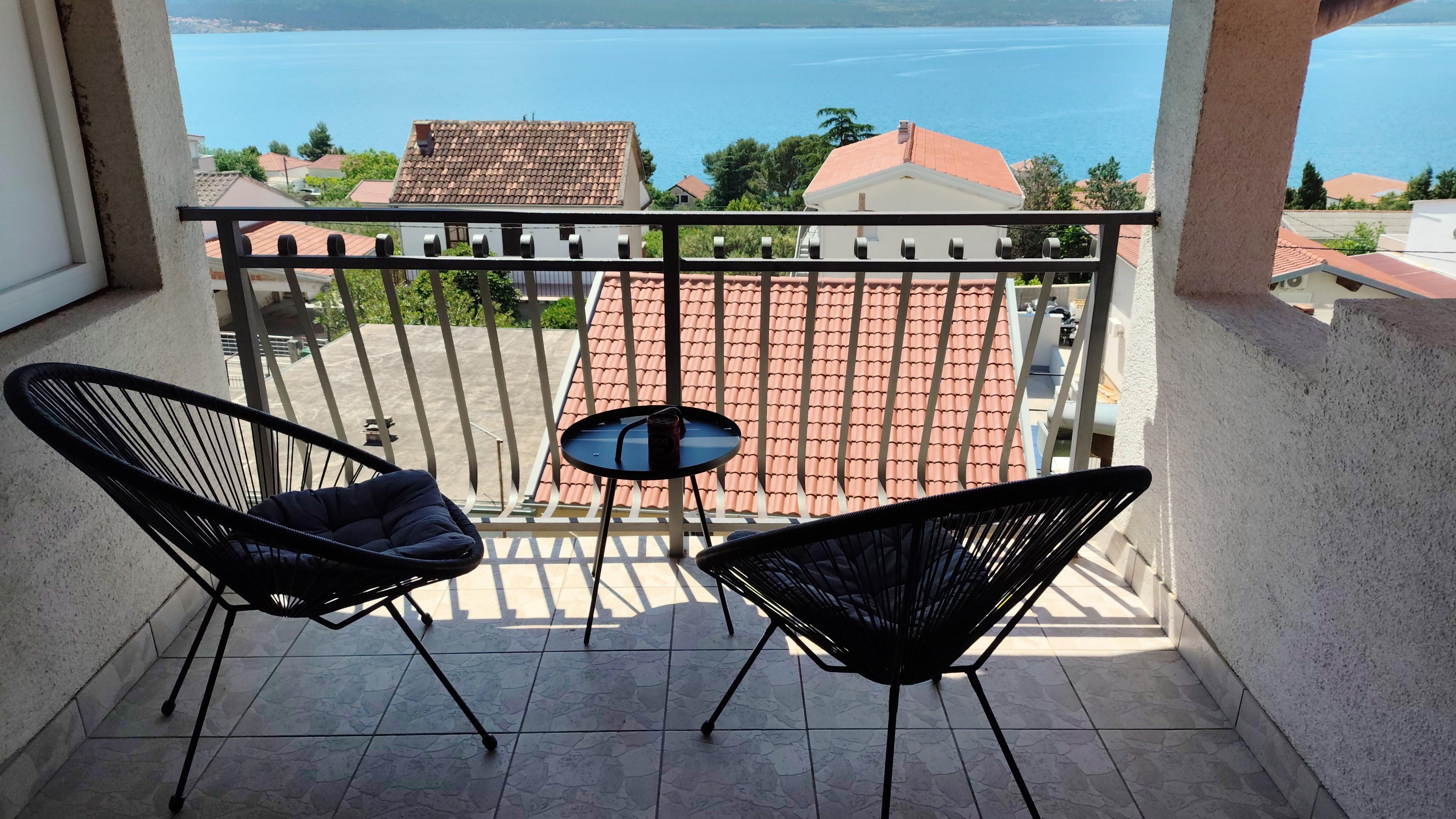 Schönes Ferienhaus mit Meerblick in Maslenica