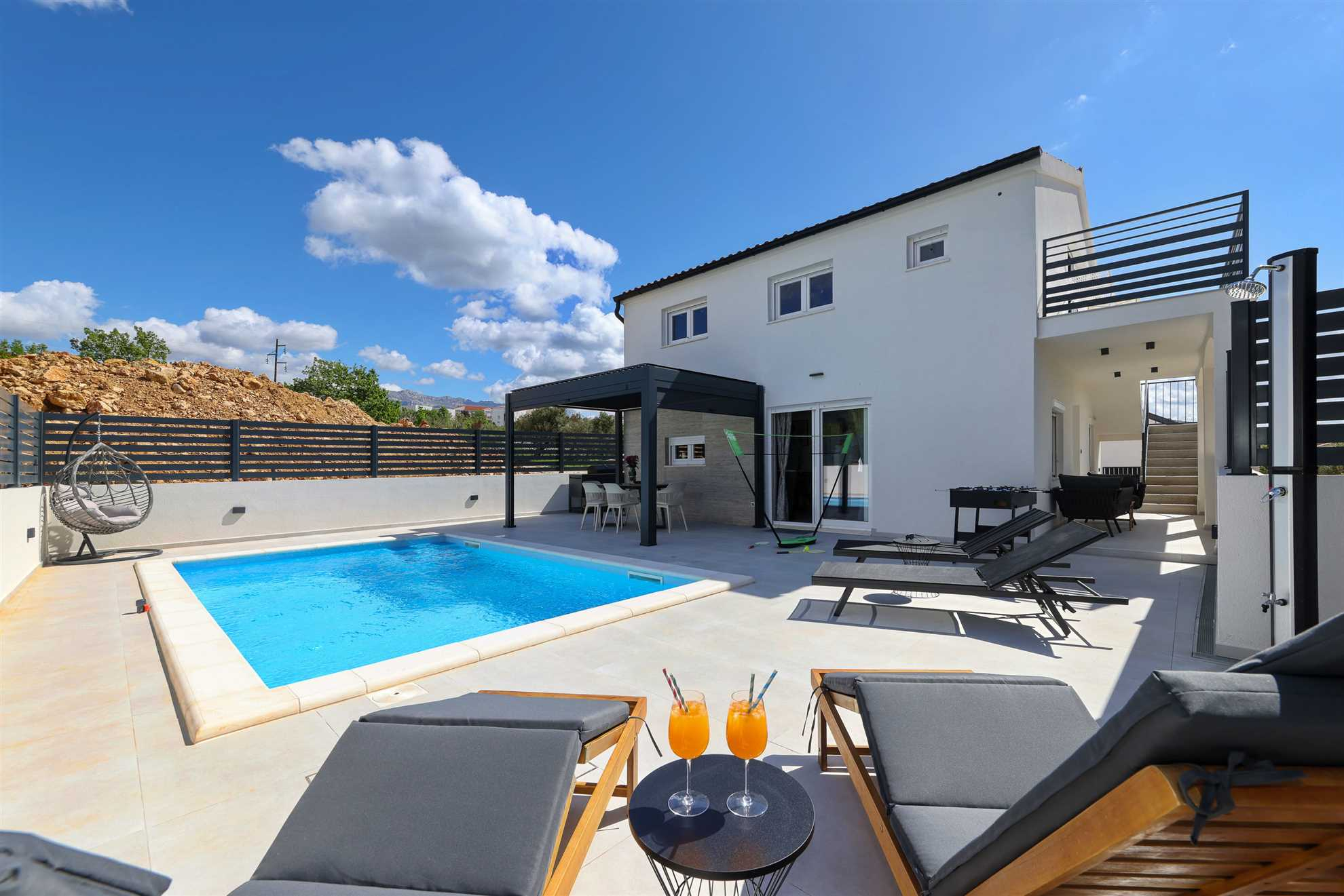 Ferienhaus in Maslenica mit Pool, Klima, Sat-TV, Meerblick, Internet