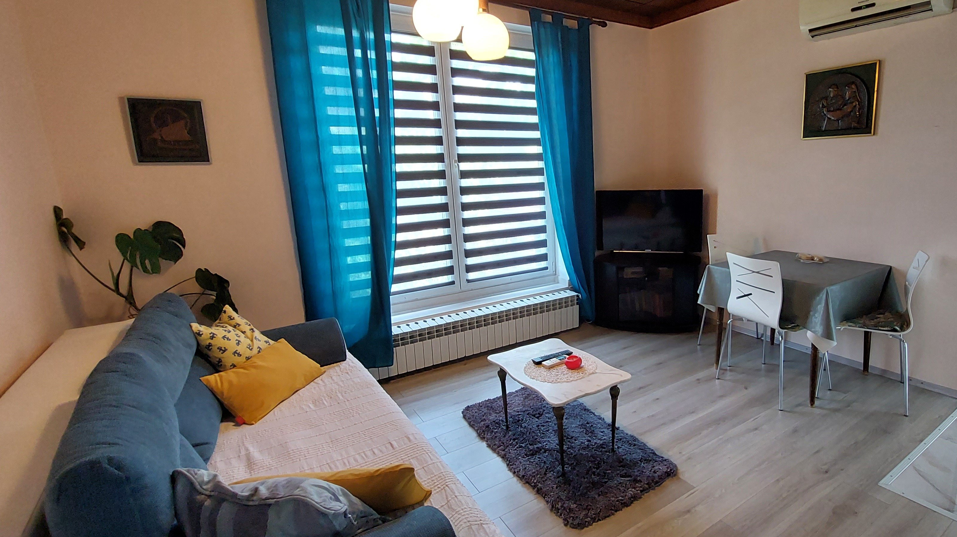 Schöne FeWo mit Grill, Klima und Internet