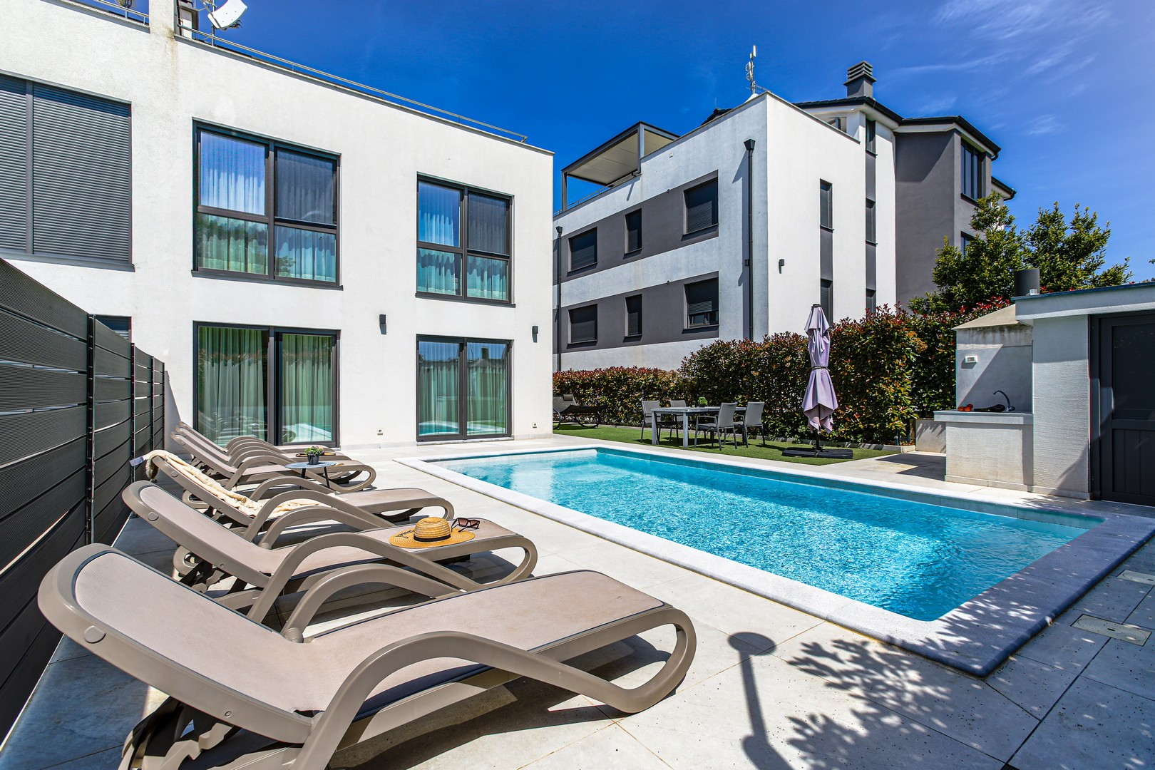 Traumhaftes, luxuriöses Ferienhaus in Banjole: Sat-TV und Swimmingpool