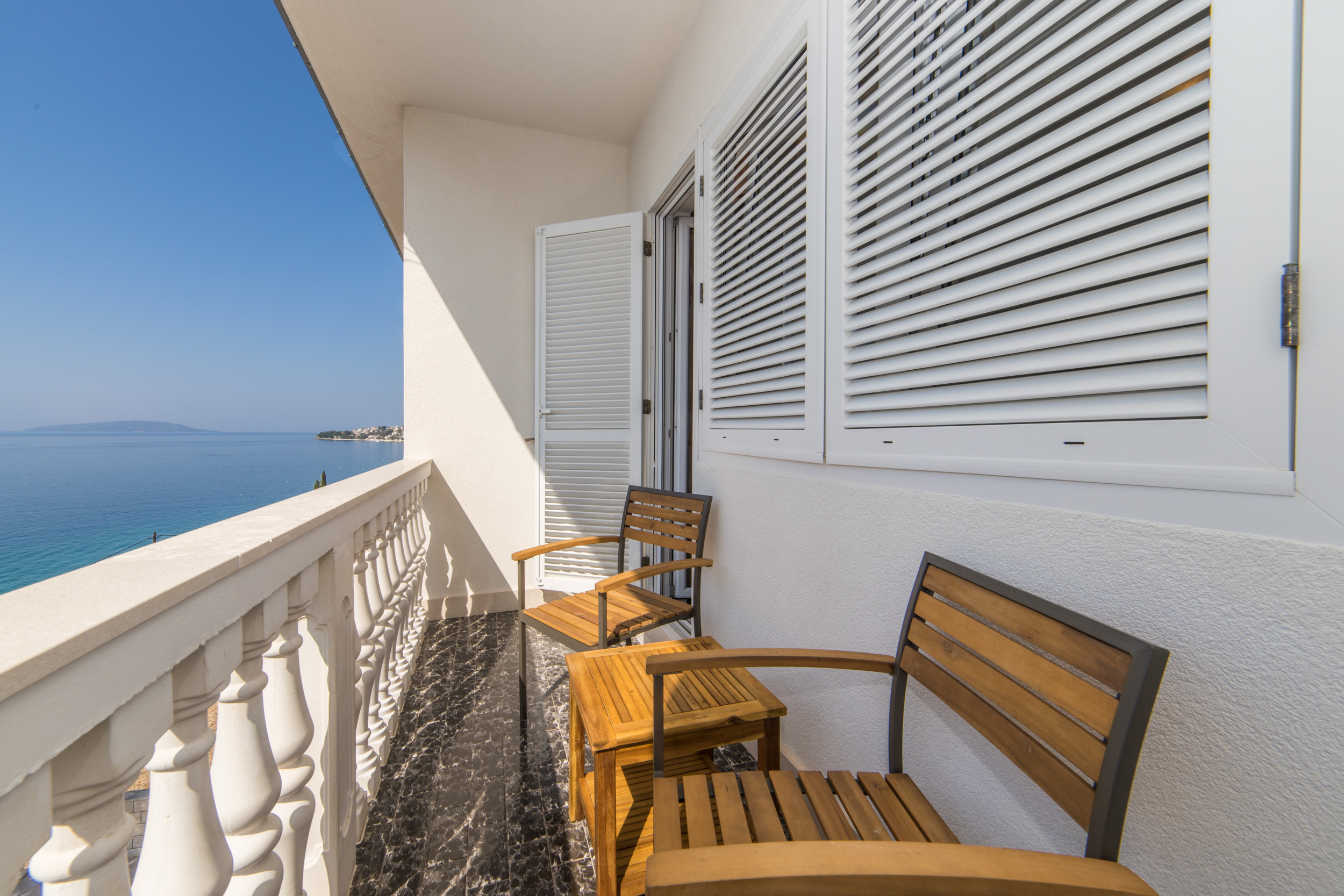 Traumhaftes Apartment in Brist, 70 m, Meerblick und Klimaanlage