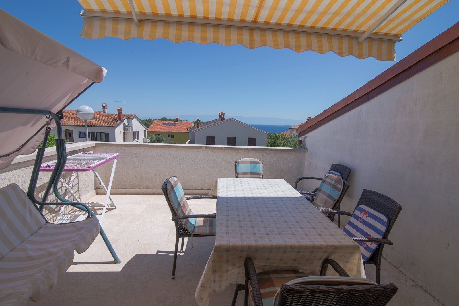 Sonniges Apartment in Mali Lošinj, Meernähe, Sat-TV und Klimaanlage