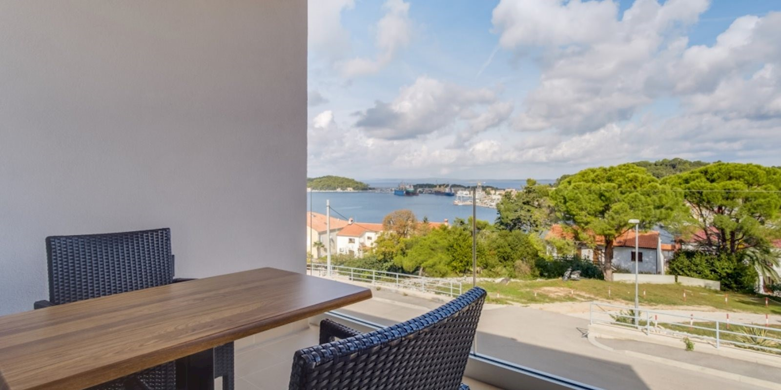 Geräumiges Wohnung mit Meerblick in Mali Lošinj