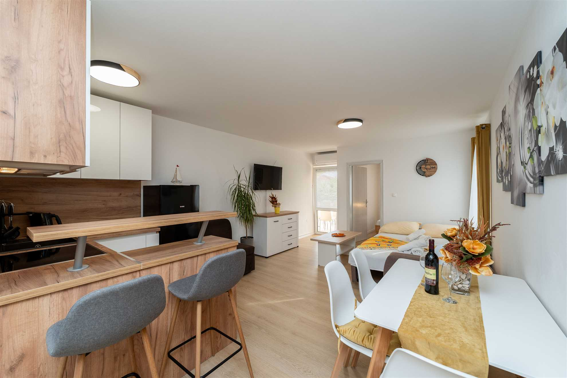 Wohnung in Novalja mit Klima, Internet und Grill