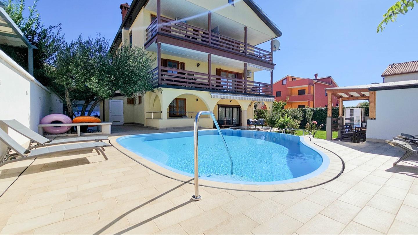 Studio für 2–3 Personen mit Pool