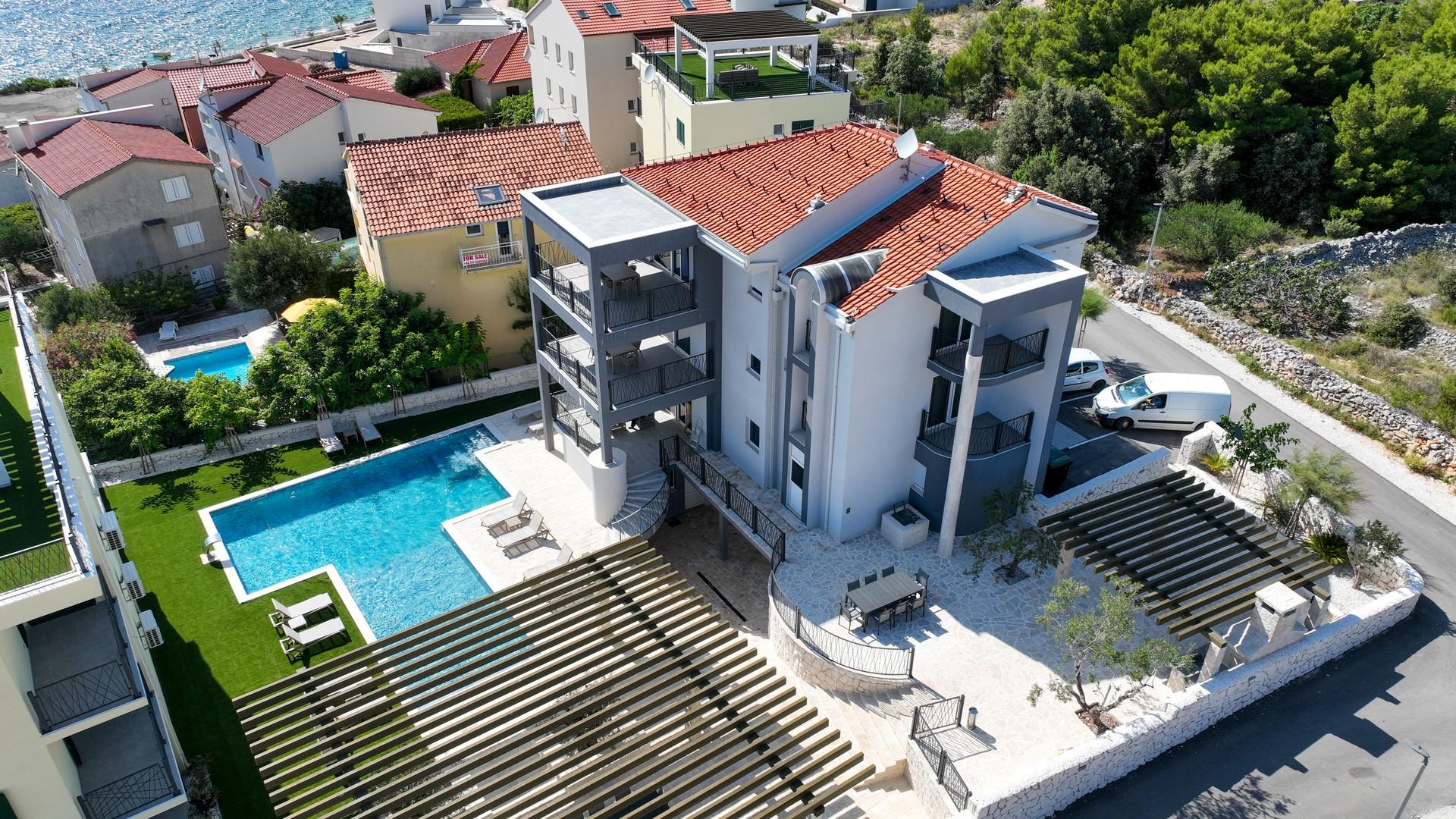 Luxusapartmant mit Gemeinschaftspool