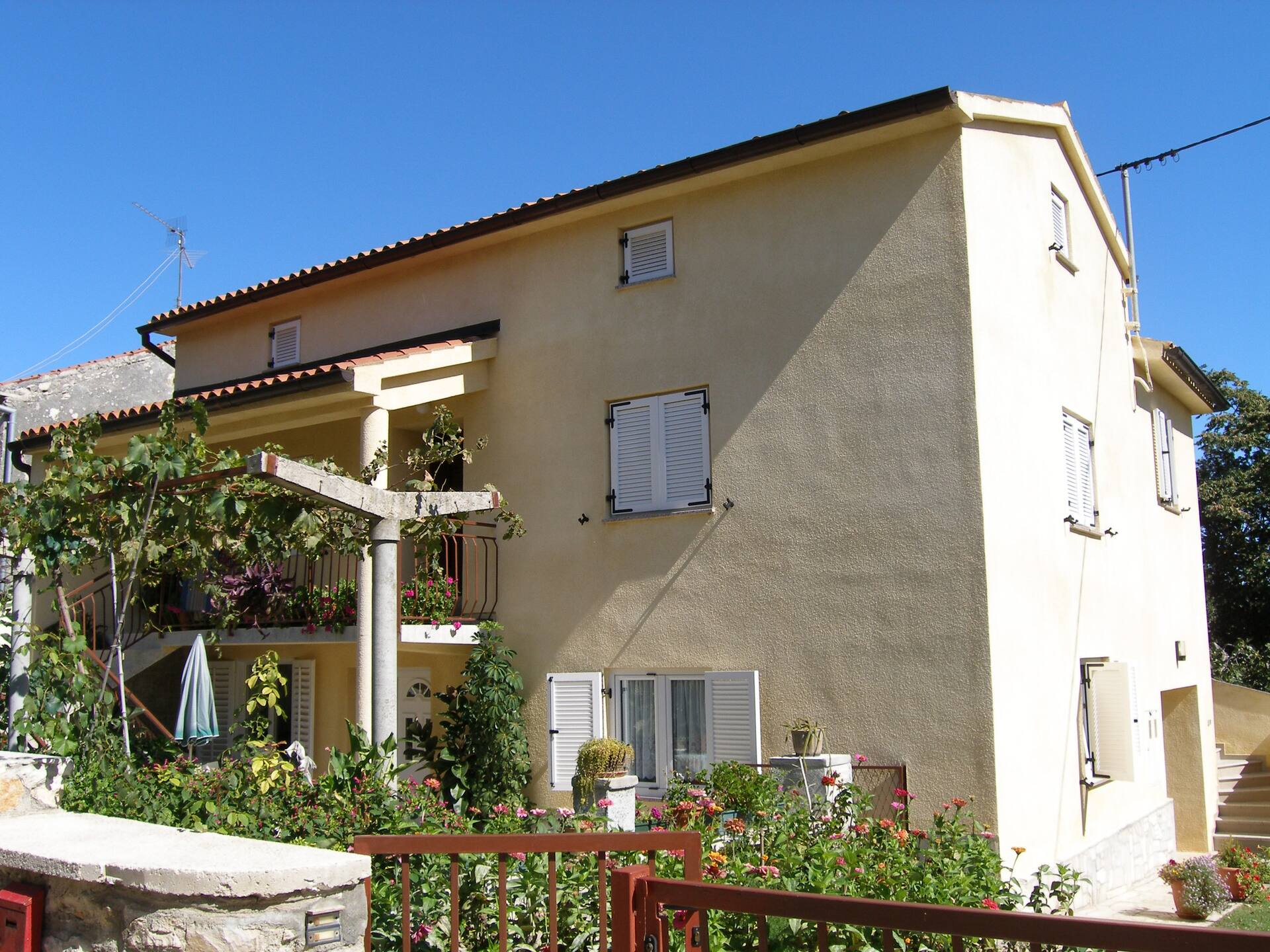 Wohnung mit Garten nahe Strand
