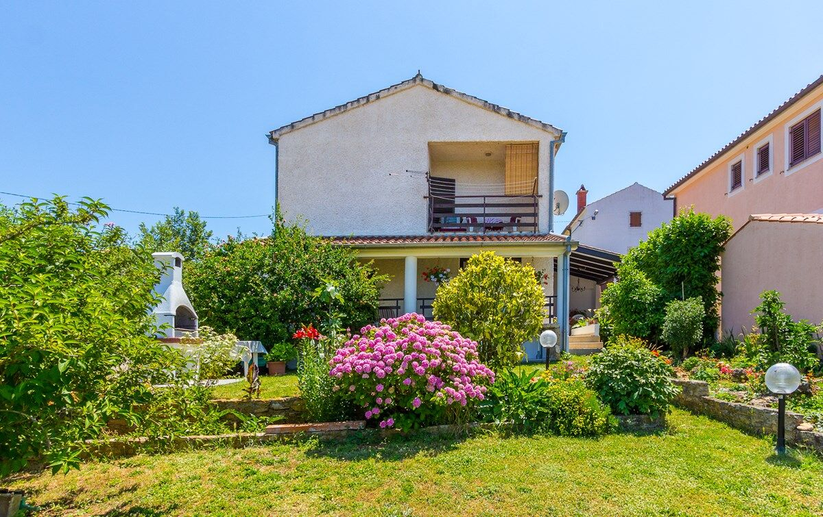 Apartment in Banjole mit Klima, Internet, Grill
