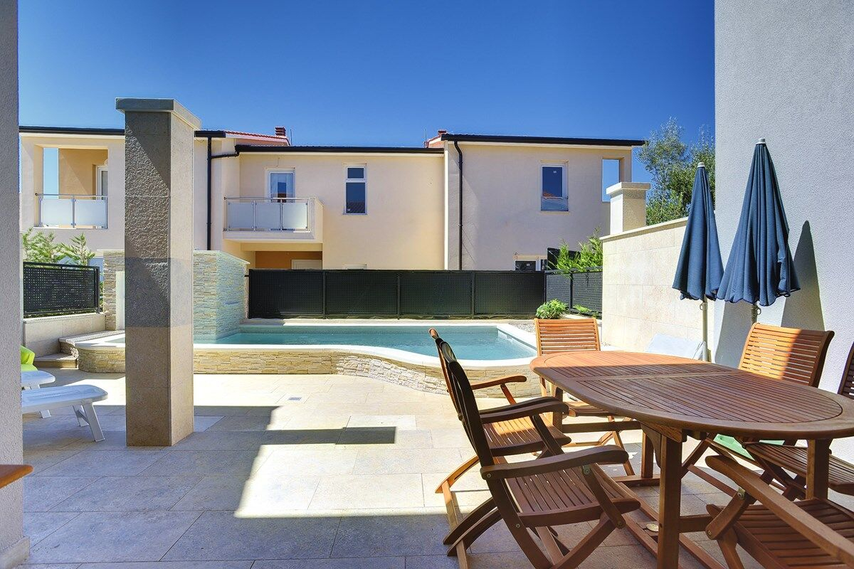 Wunderschönes Haus mit Pool in ruhigen Wohngebiet in Banjole