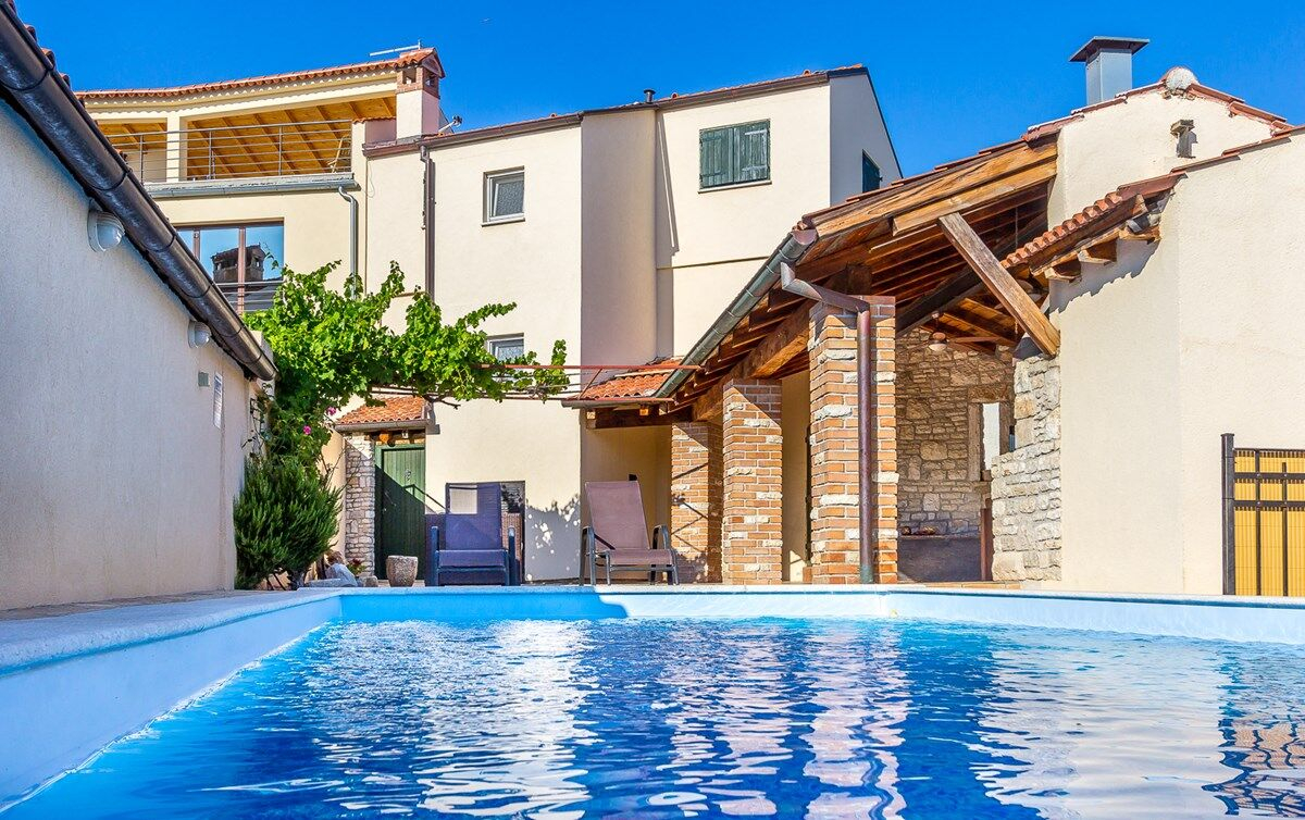 Fereinhaus mit Pool in Medulin mit Klima, Internet, Grill