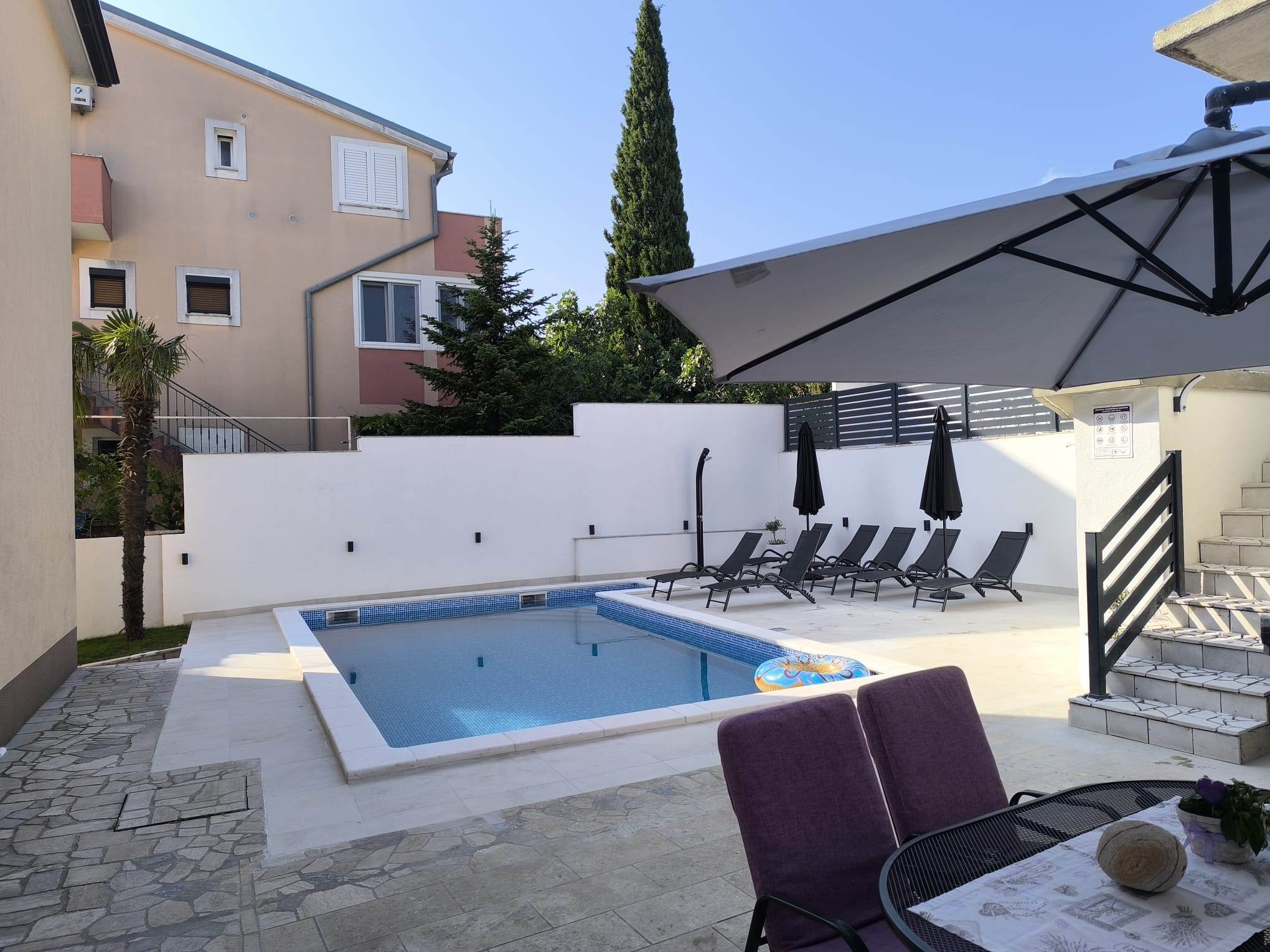 EG, 2-3 Personen, Terasse, Parkplatz, Wifi, Swimmingpool