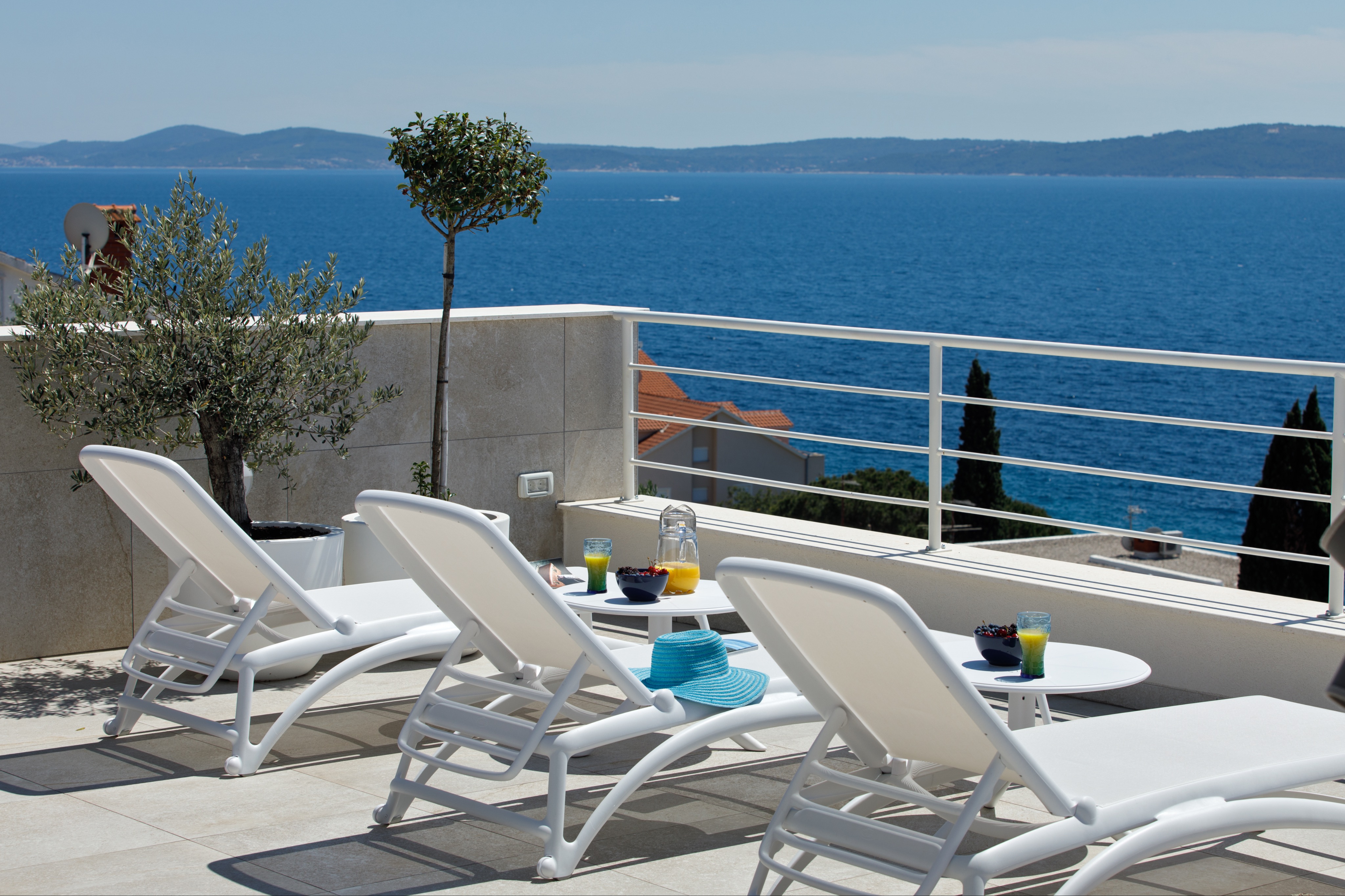 Villa mit Meerblick - fünf Gehminuten vom Meer