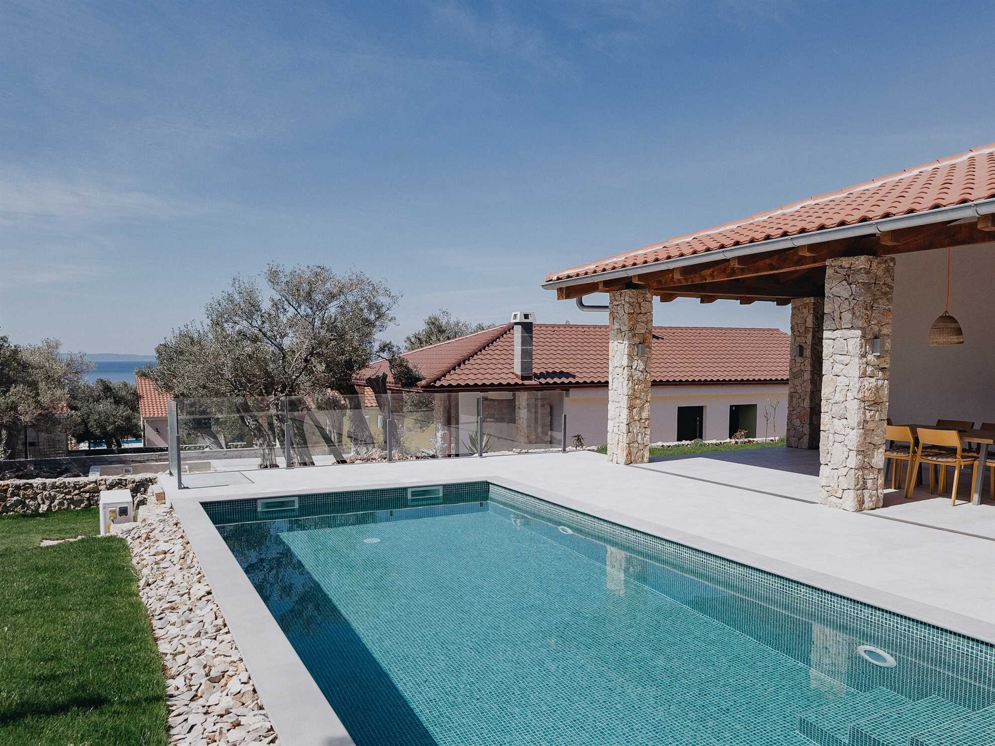 Haus in Jakišnica mit Pool, Klima, Sat-TV, Meerblick, Internet, Grill 