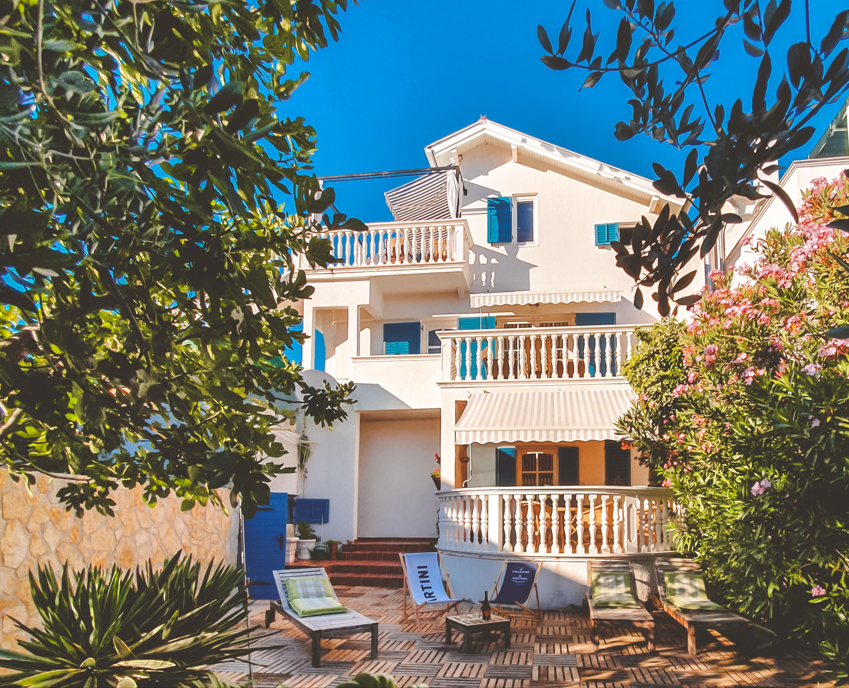 Apartment mit Terrasse