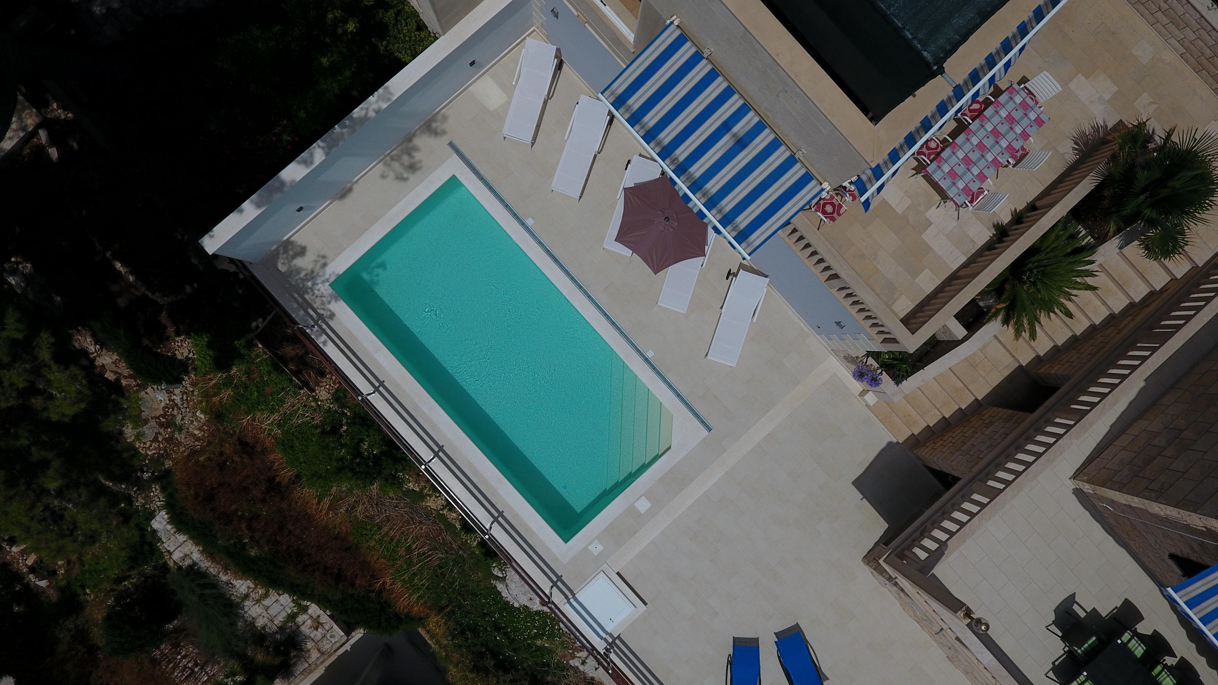 Villa mit Pool & Privatsstrand