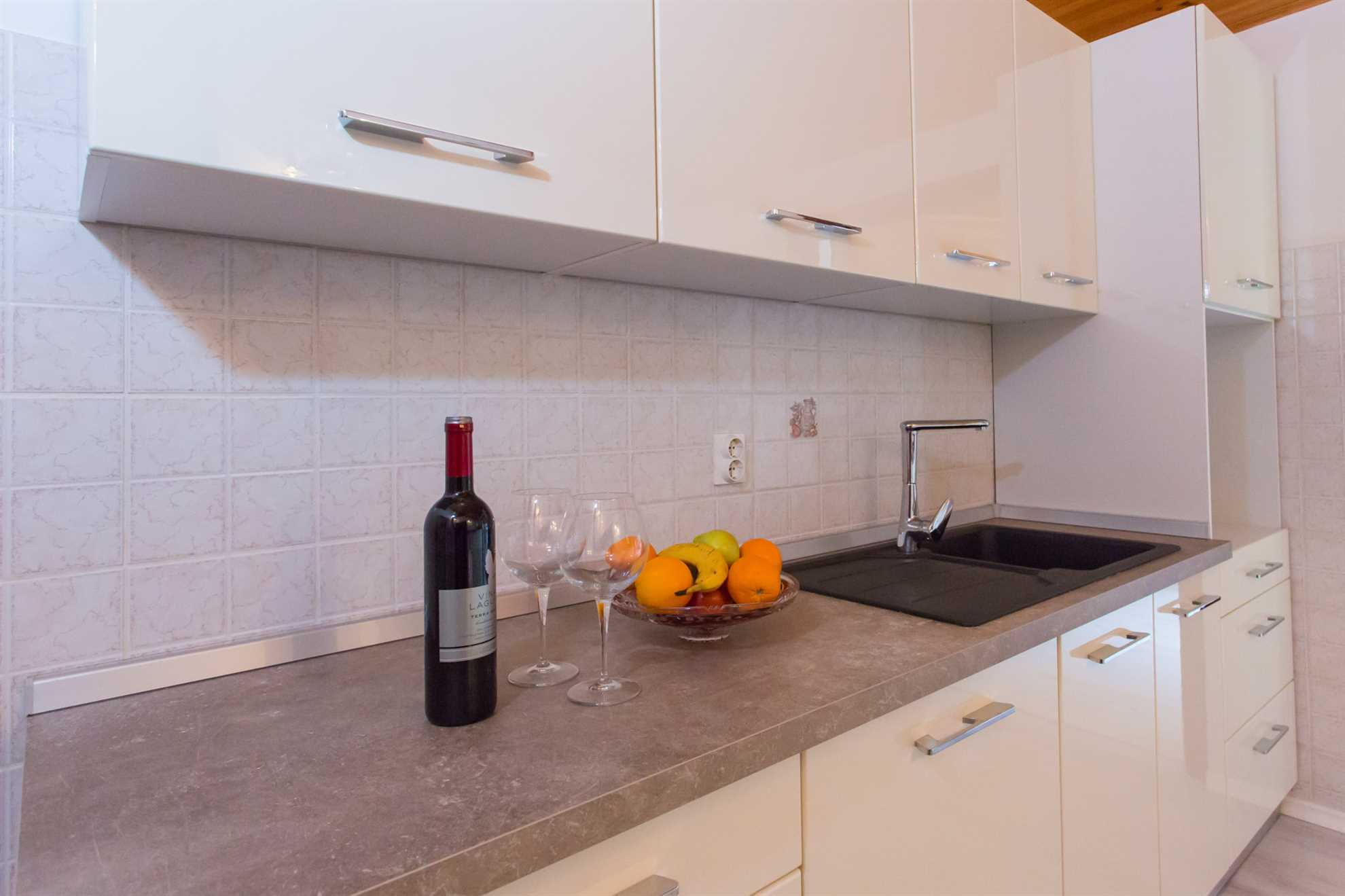 Wohnung nahe Poreč mit Pool, Klima, Sat-TV, Internet, Grill und Garten