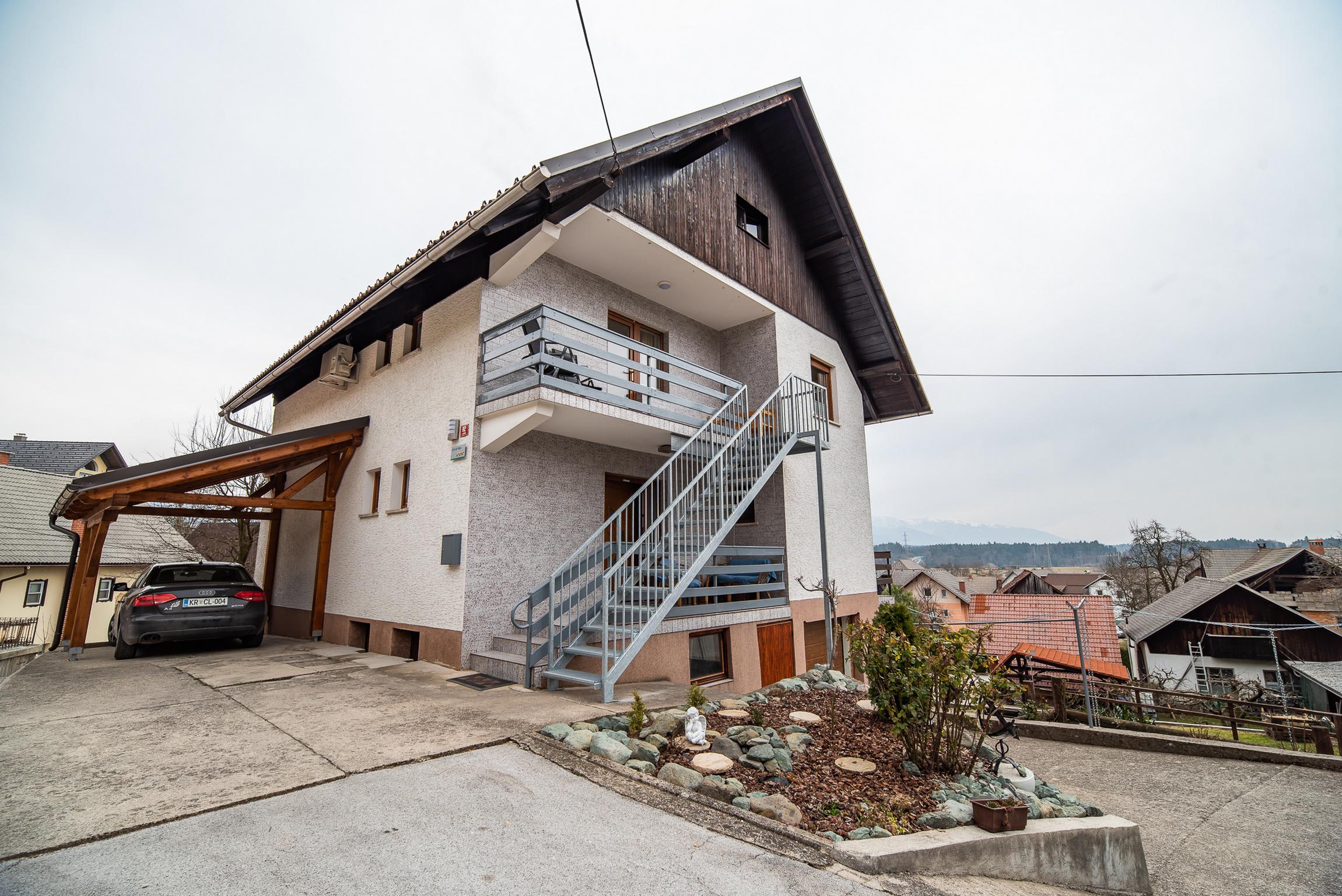 Großzügige Ferienwohnung mit Klimaanlage in Ljubno bei Radovljica