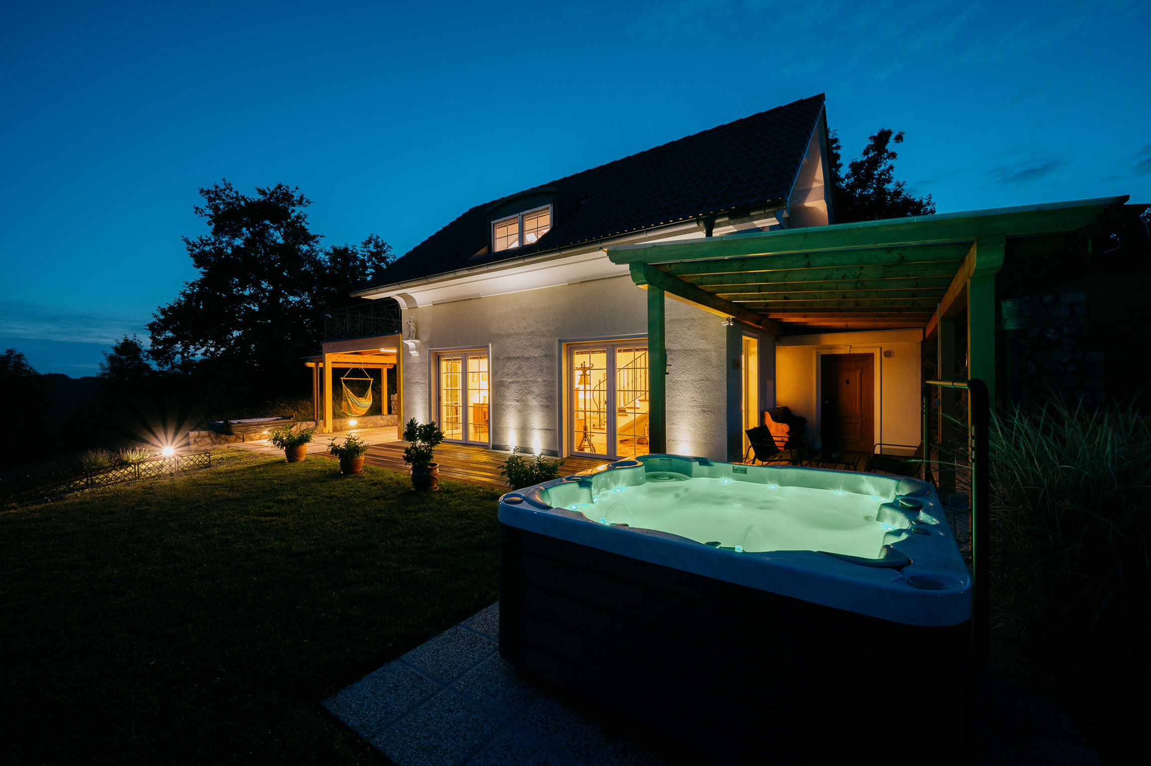 Urlaub zwischen Hügeln und Weinbergen: Villa mit Weitblick