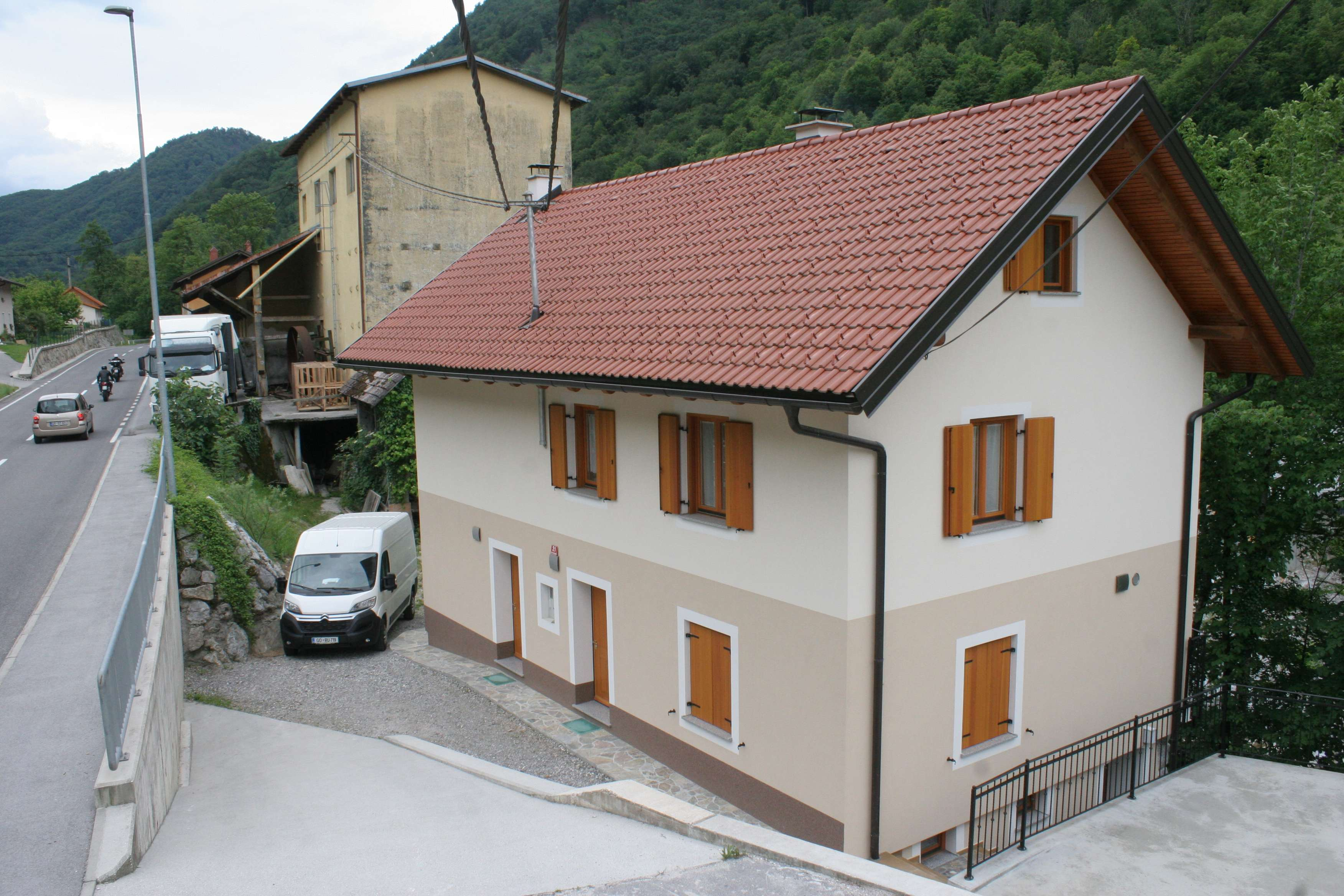 Ferienwohnung in Slap ob Idrijci mit Balkon und Flussblick
