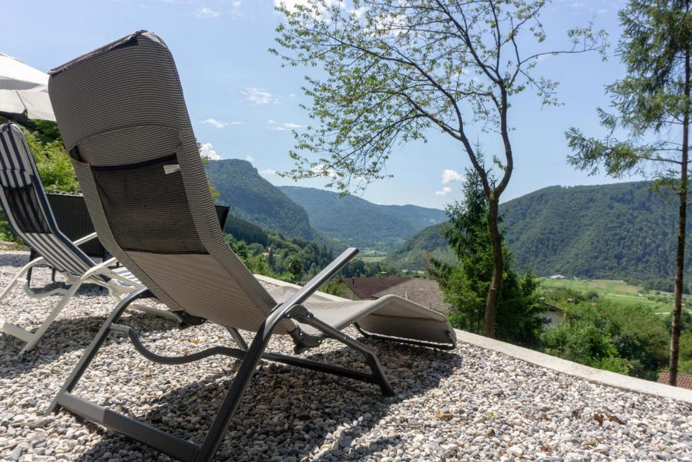 Soča-Panorama inklusive: Ferienhaus mit Klima, WLAN, Sauna