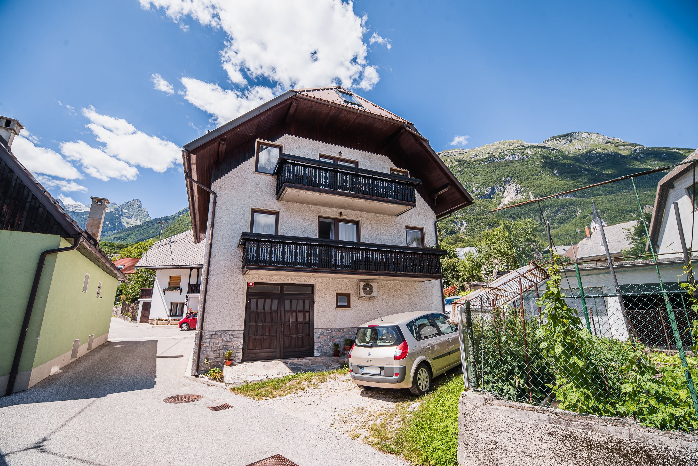 Klimatisiertes Wohnen im Outdoor-Paradies Bovec