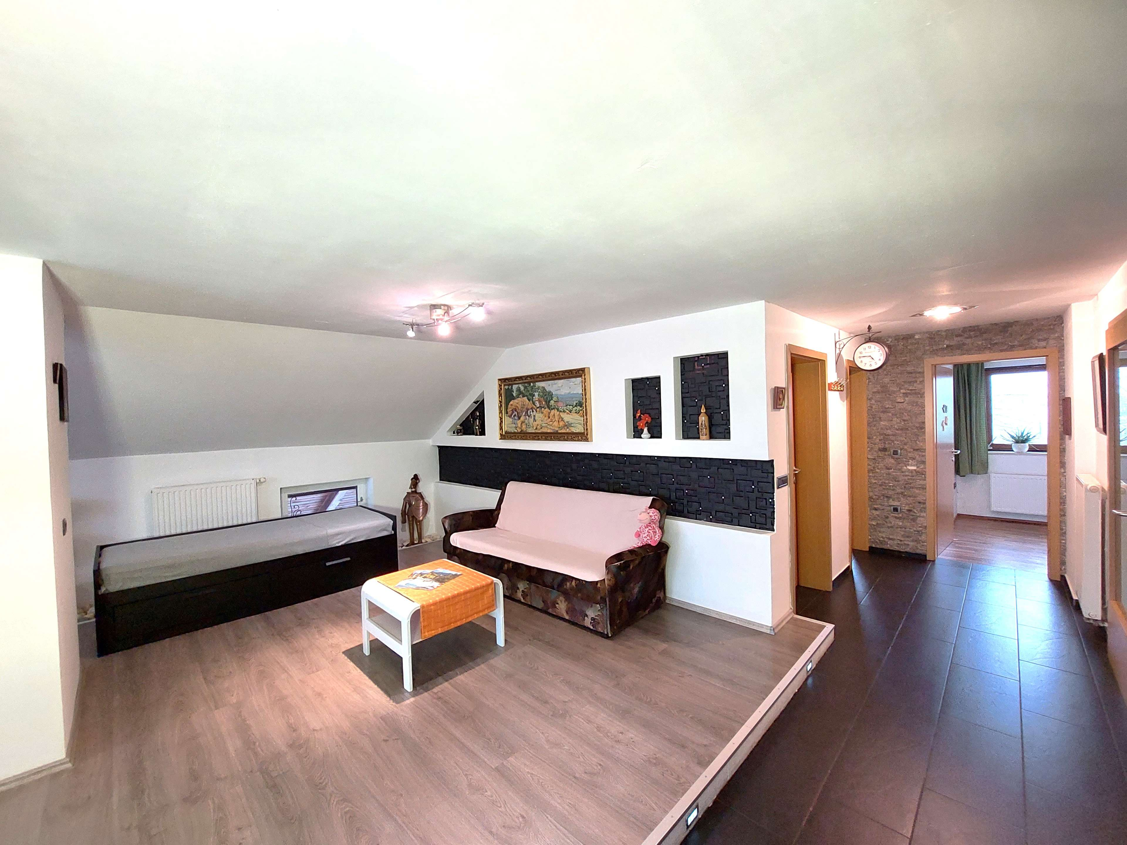 Zwei-Zimmer-Ferienwohnung in der Nähe von Horjul