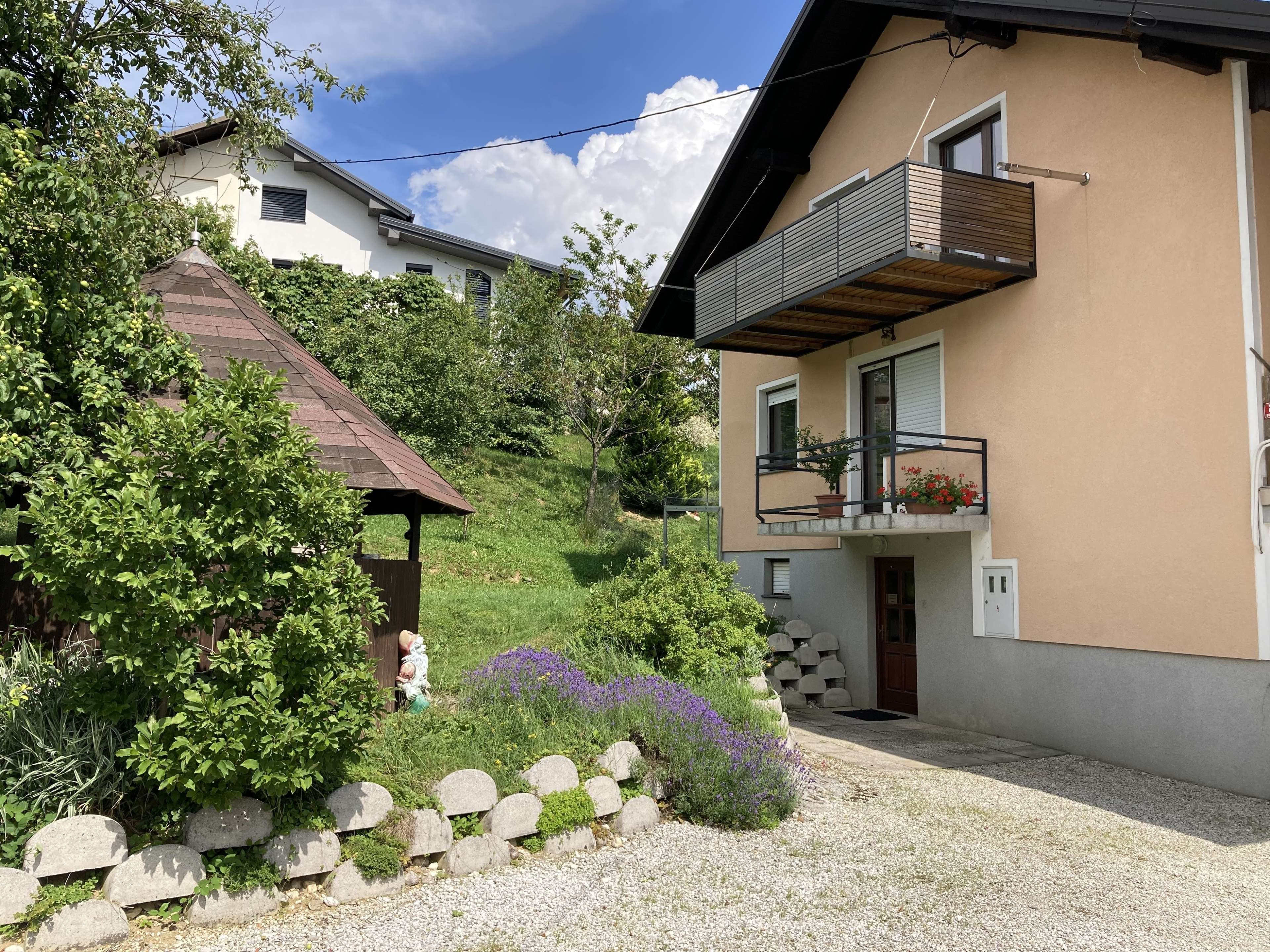 Zwei-Zimmer-Ferienwohnung in der Nähe von Horjul
