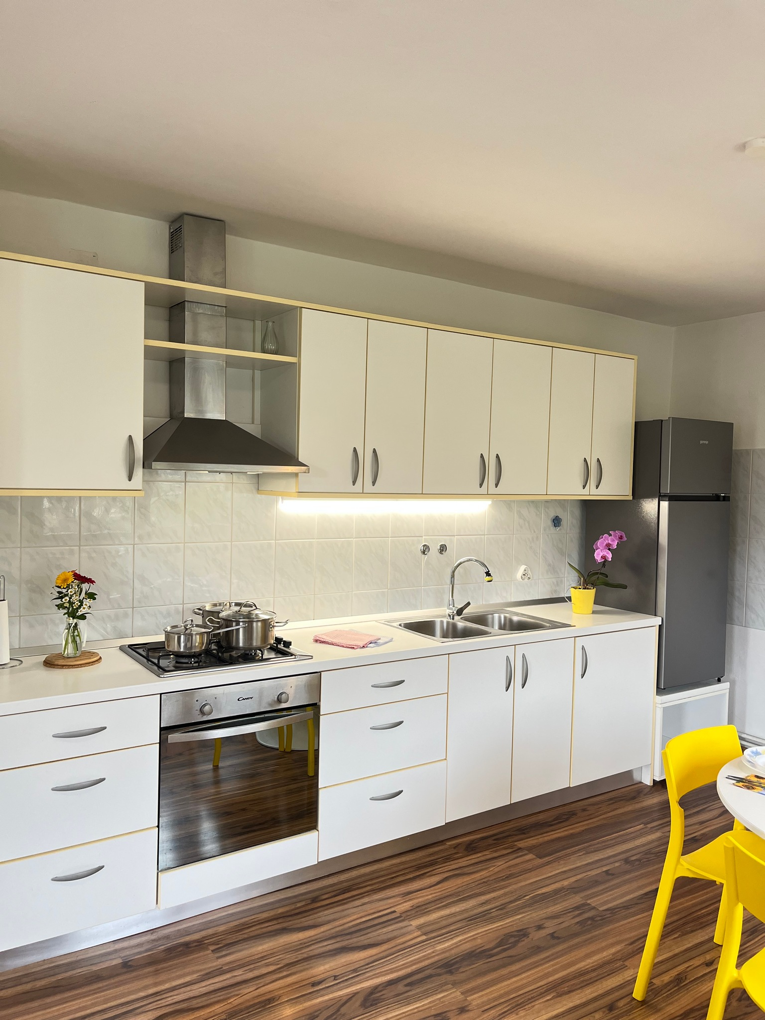Alpines Flair mit Pool: Großzügige Ferienwohnung in Lukovica