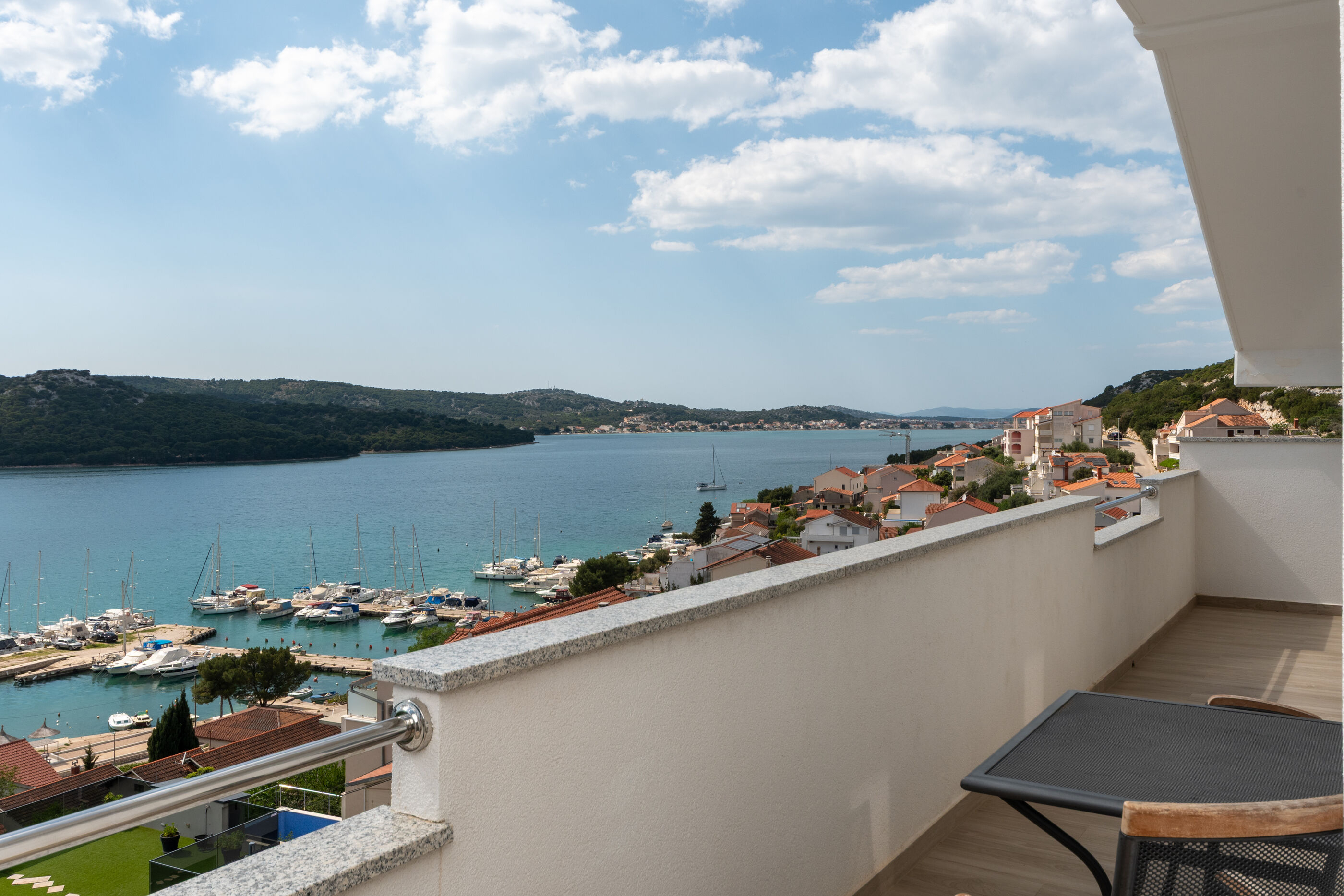 Ferienwohnung in Tisno mit Klima, Internet, Grill