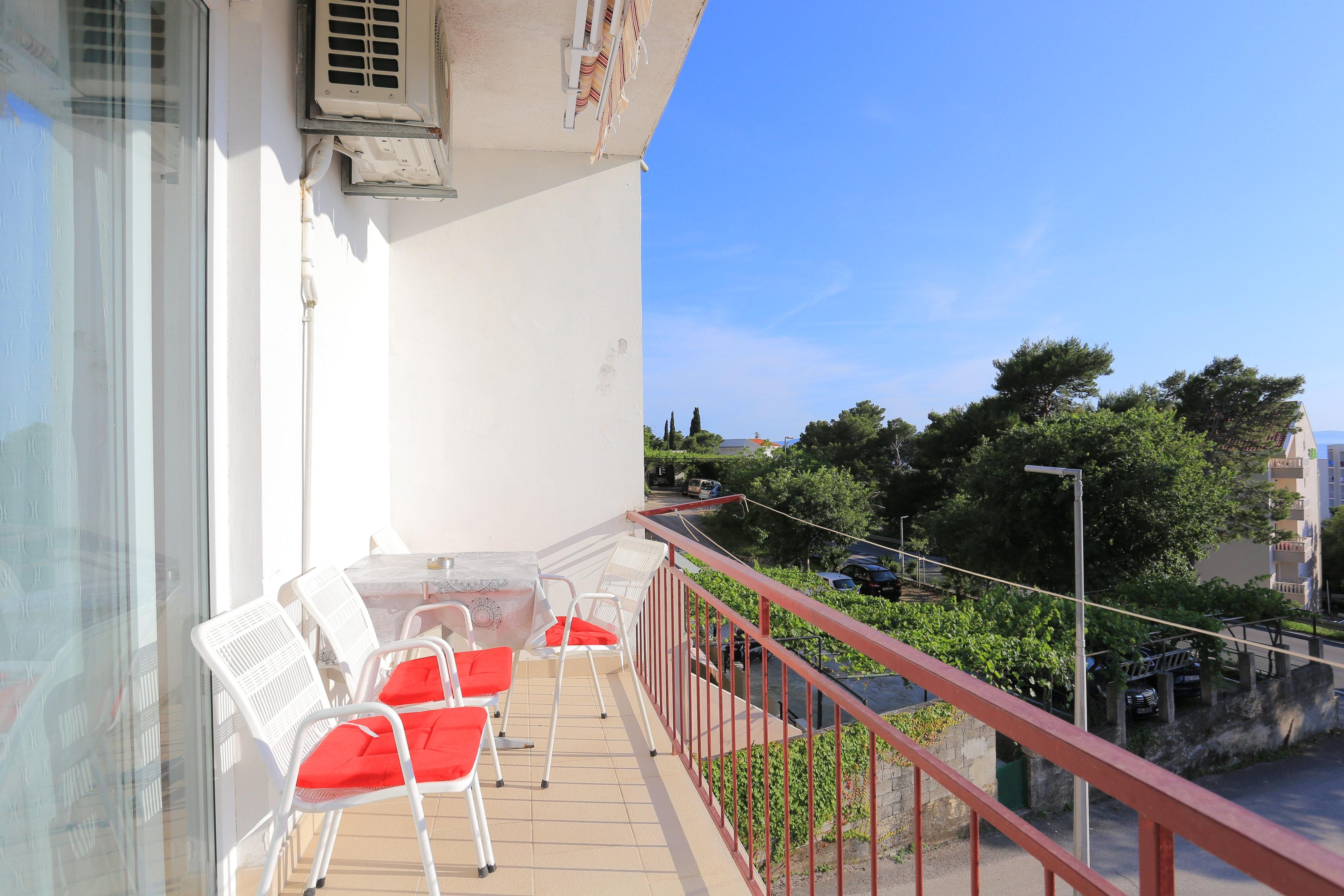 1-Zimmer-Ferienwohnung mit Balkon und Meerblick Tucepi, Makarska A-267
