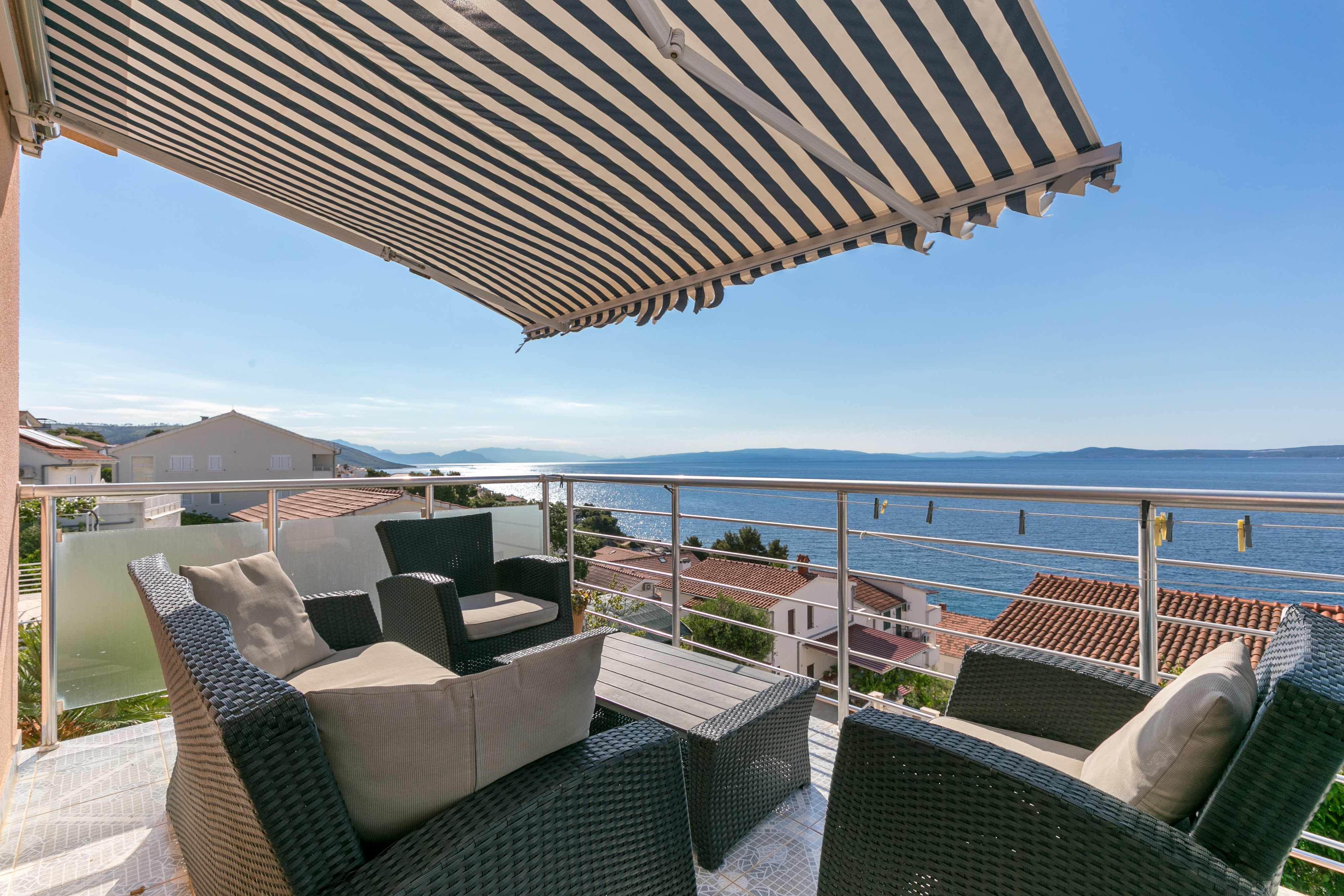 1-Zimmer-Ferienwohnung mit Terrasse und Meerblick Rastici, Ciovo A-429