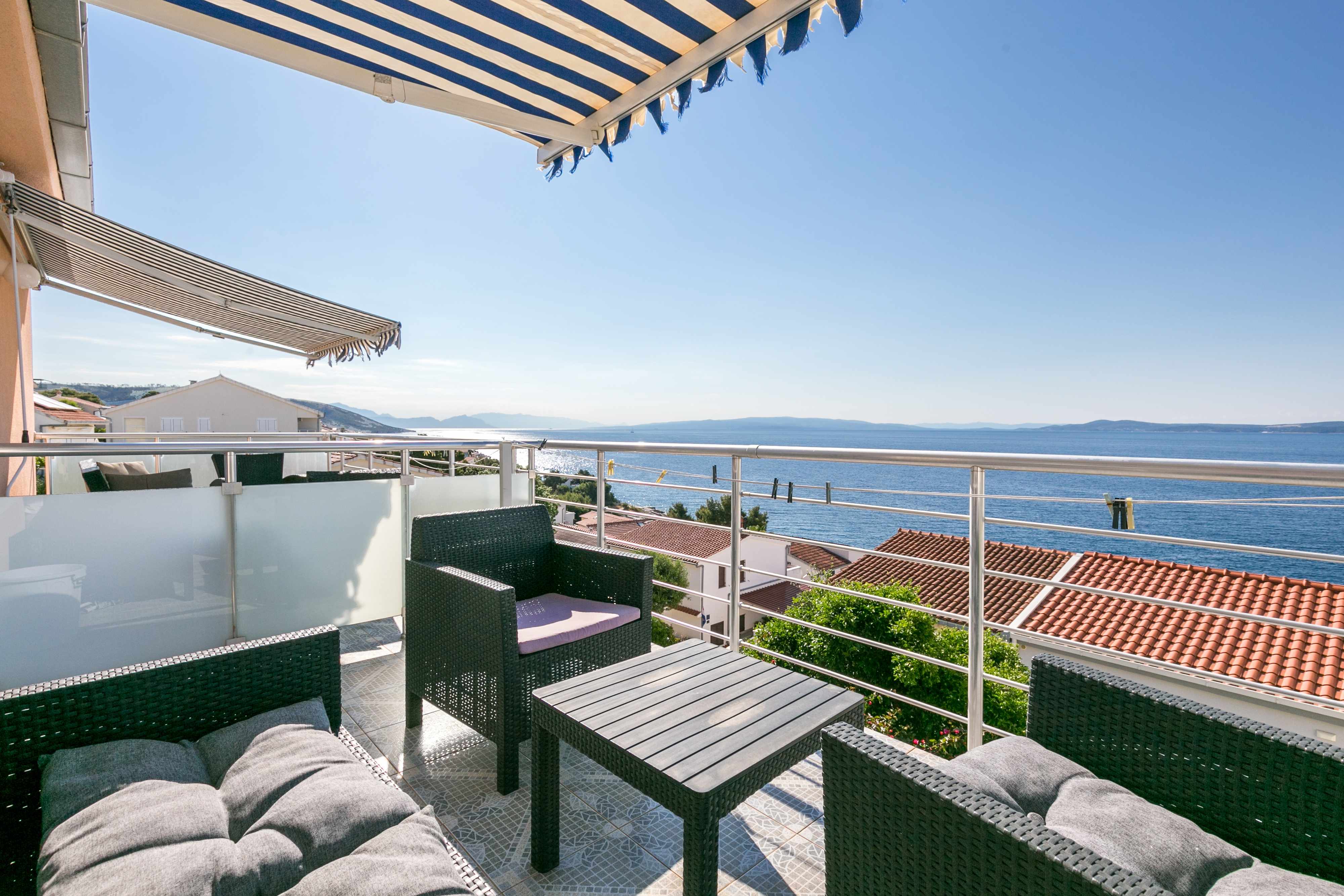 1-Zimmer-Ferienwohnung mit Terrasse und Meerblick Rastici, Ciovo A-429