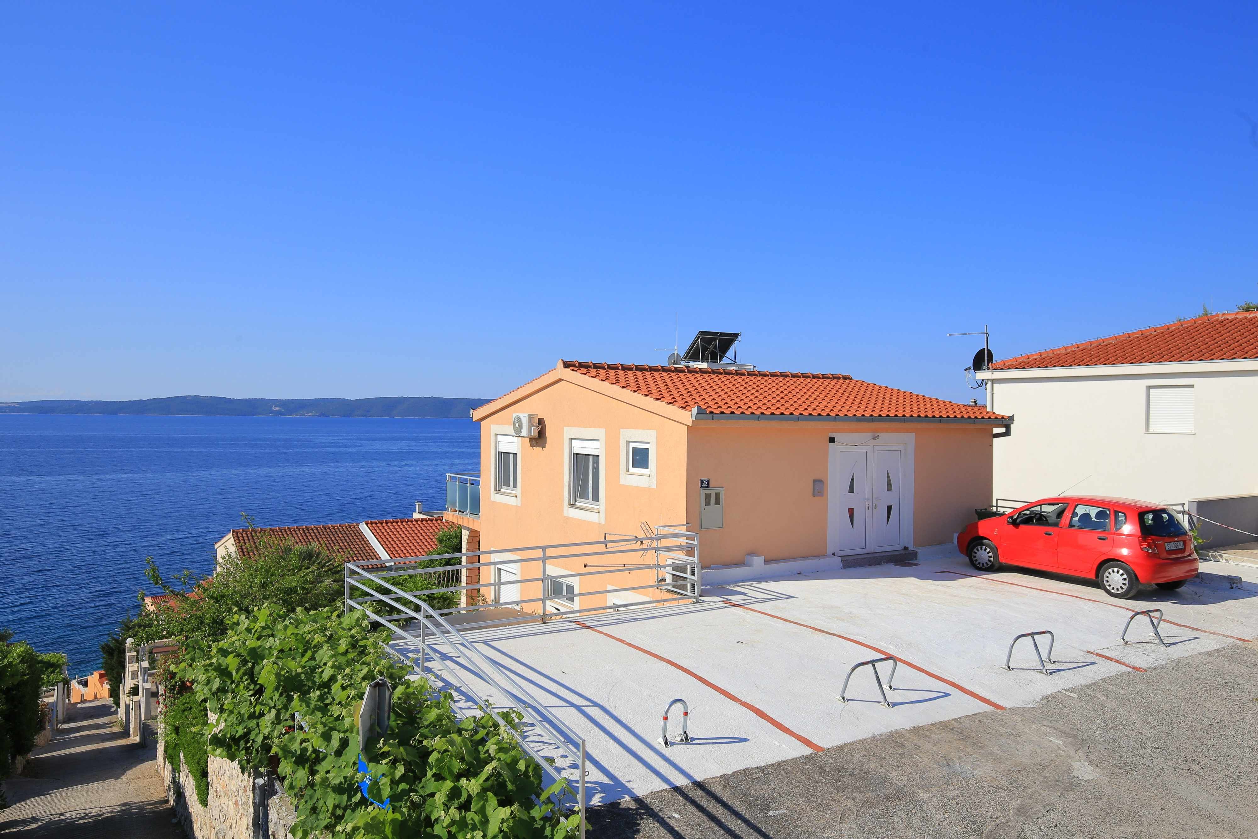 1-Zimmer-Ferienwohnung mit Terrasse und Meerblick Rastici, Ciovo A-429
