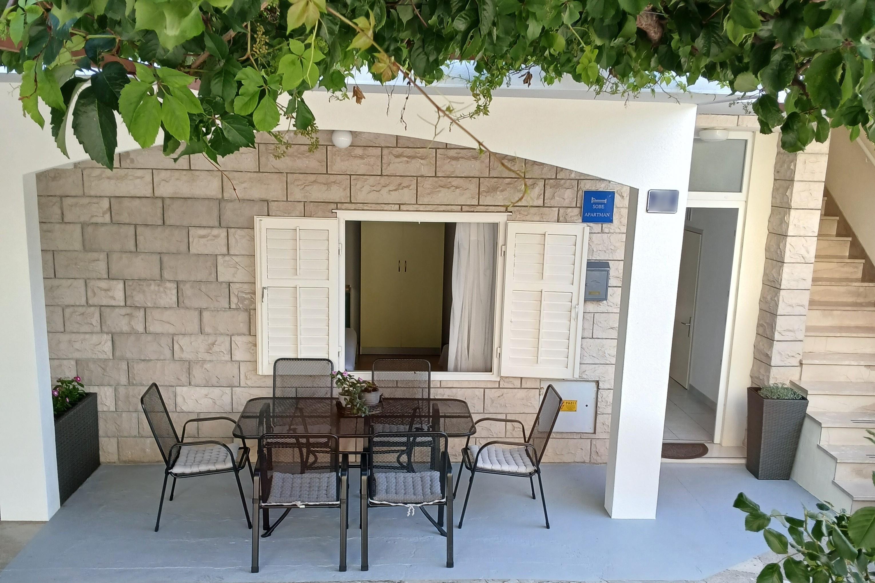 2-Zimmer-Ferienwohnung mit Terrasse Tucepi, Makarska A-11486-a