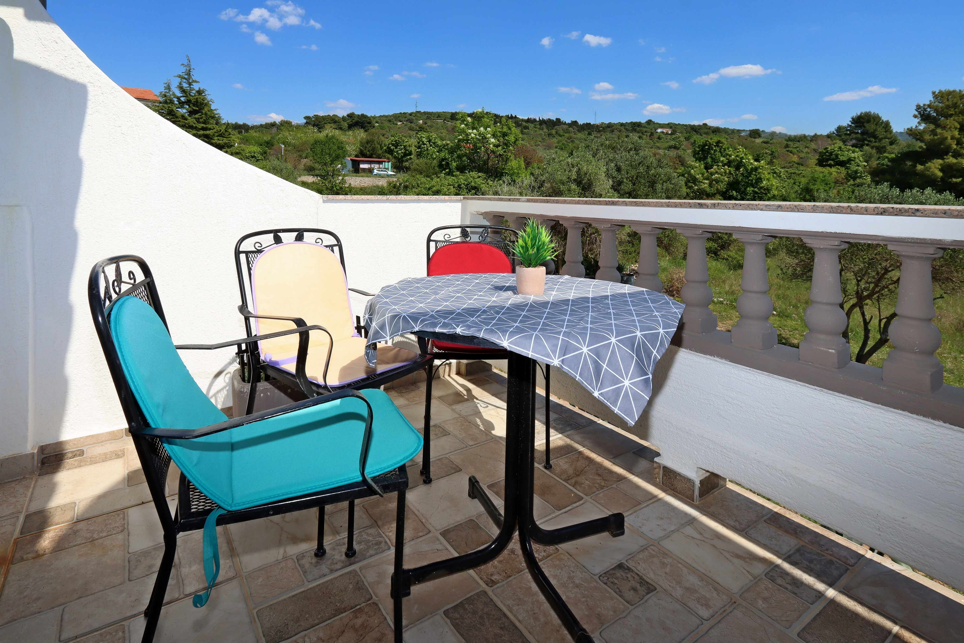 1-Zimmer-Ferienwohnung mit Terrasse und Meerblick Barbat, Rab A-14247-