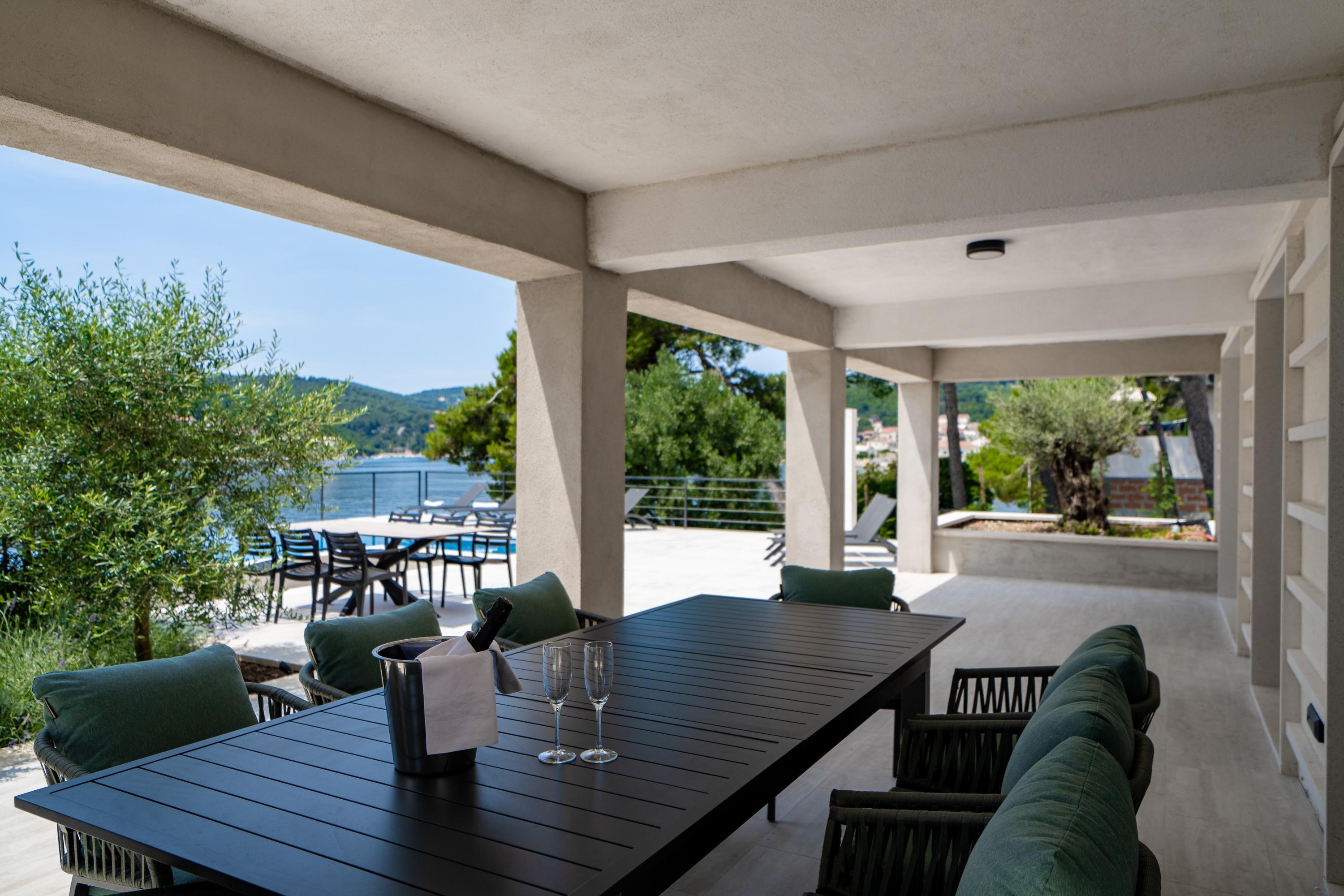 3-Zimmer-Haus am Strand Sumartin, Brac K-5639