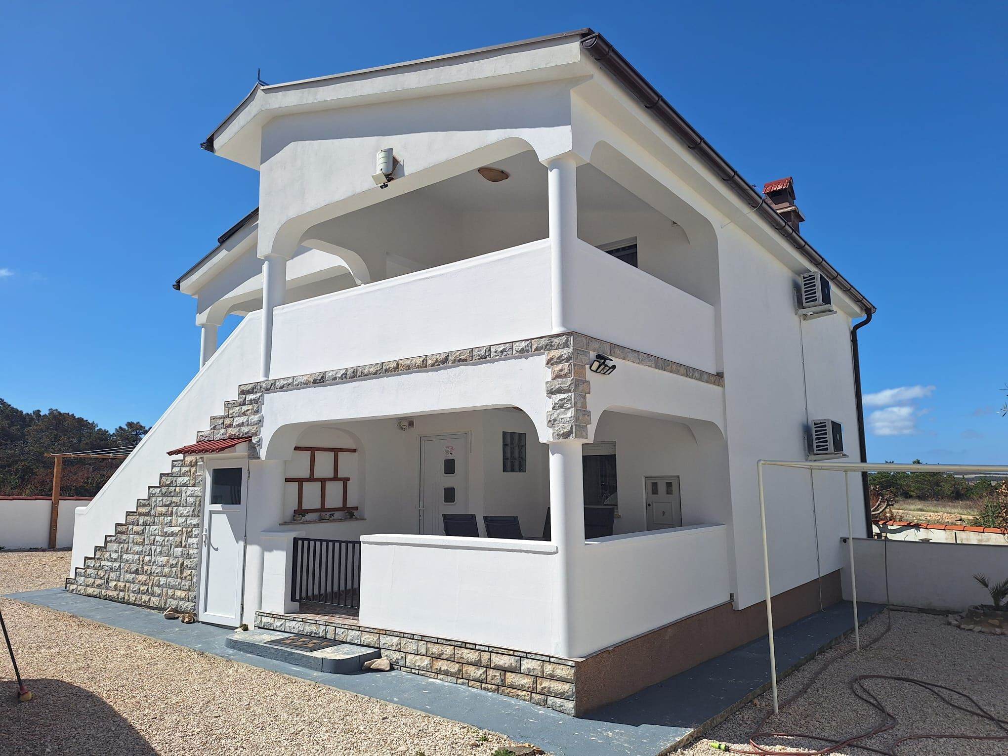 Ferienwohnung in Razanac mit Klima, Internet, Grill