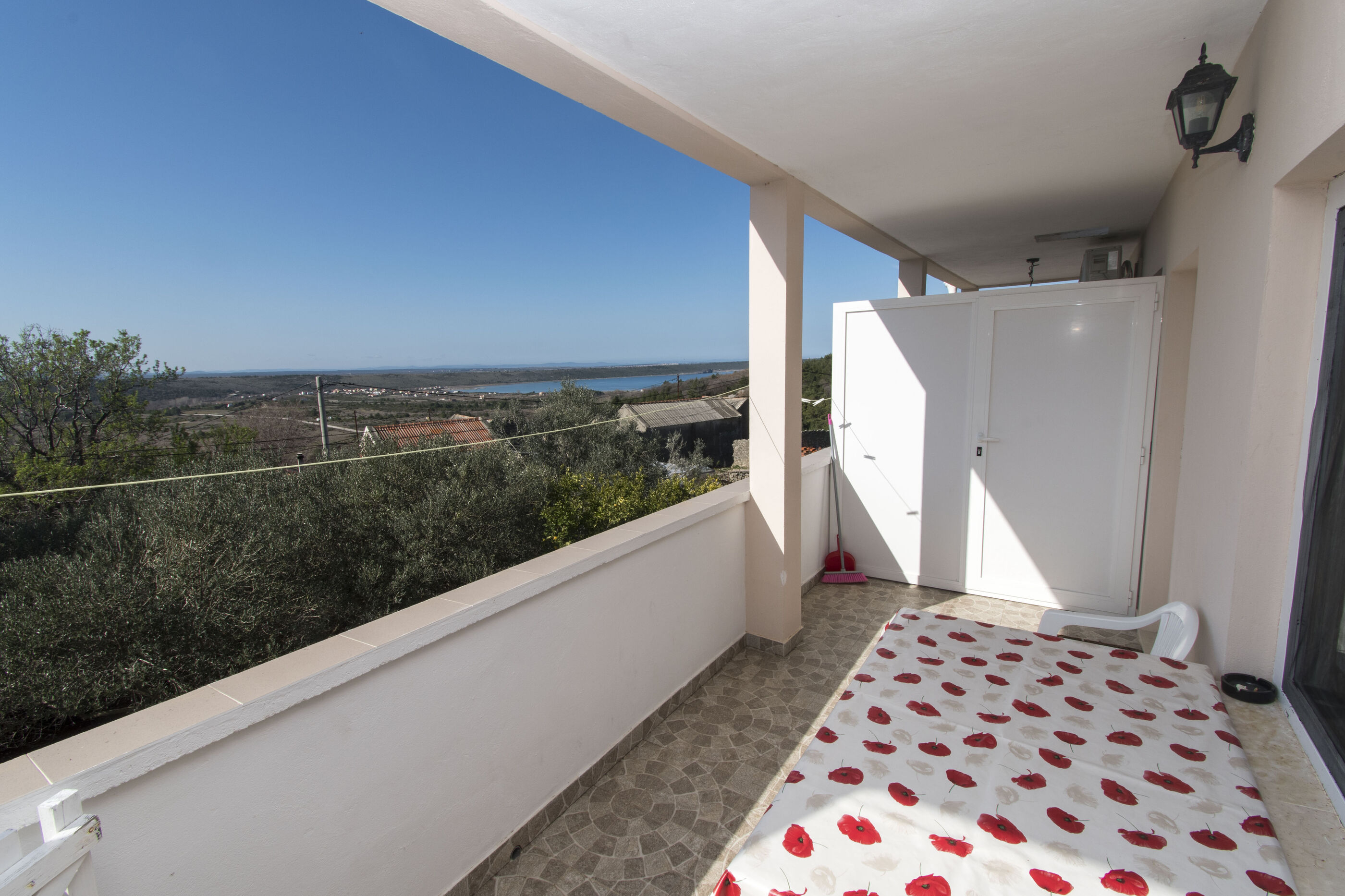 Studio in Razanac mit Klima, Sat-TV, Meerblick