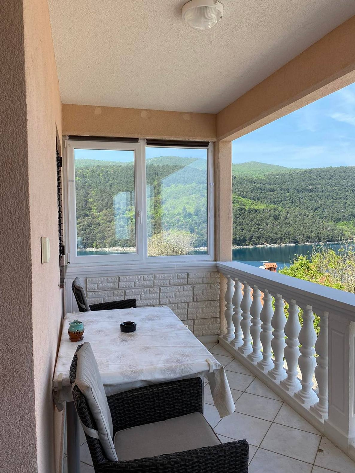 1-Zimmer-Ferienwohnung mit Terrasse und Meerblick Duga Luka (Prtlog),