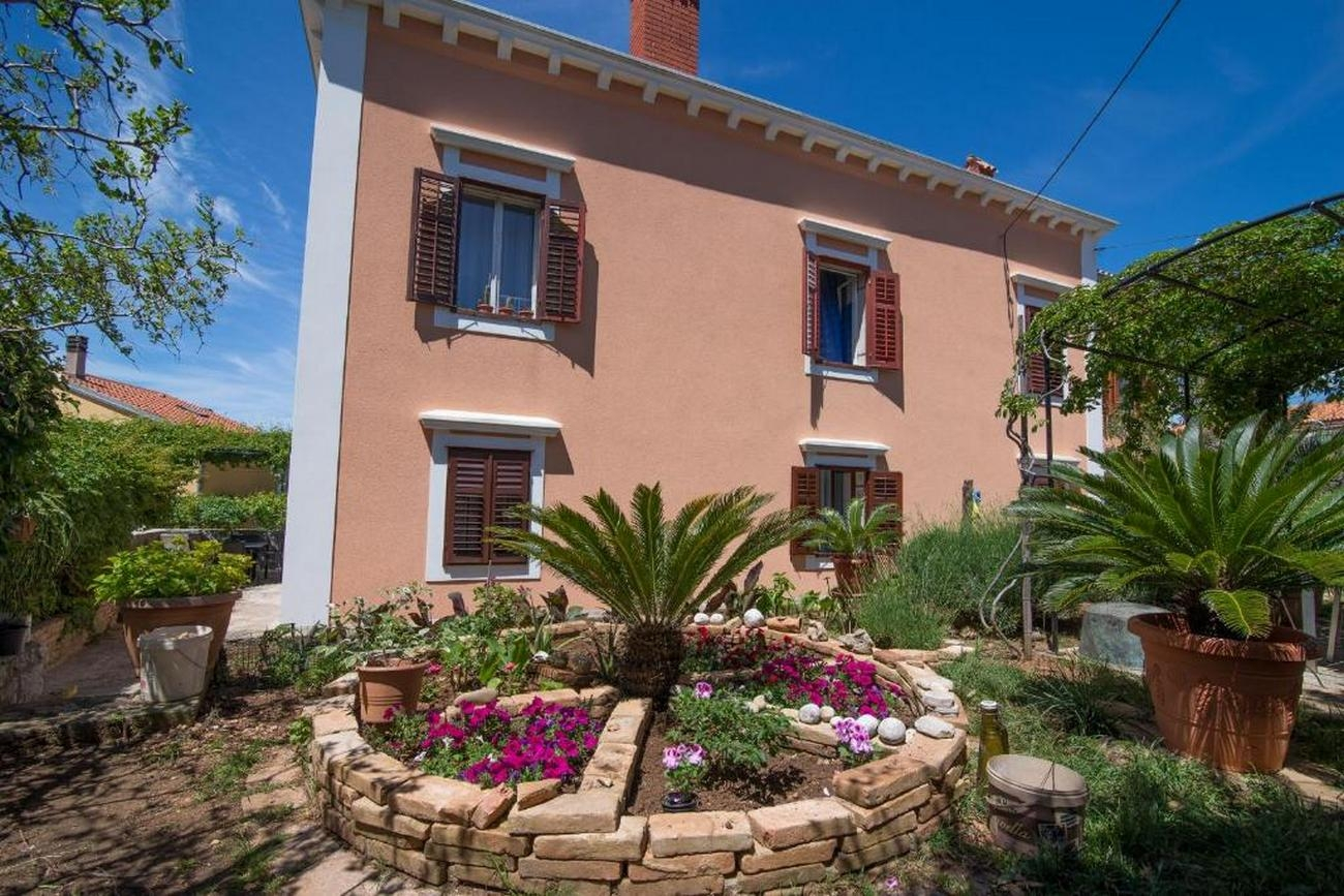 2-Zimmer-Ferienwohnung mit Terrasse und Meerblick Mali Losinj A-20783-
