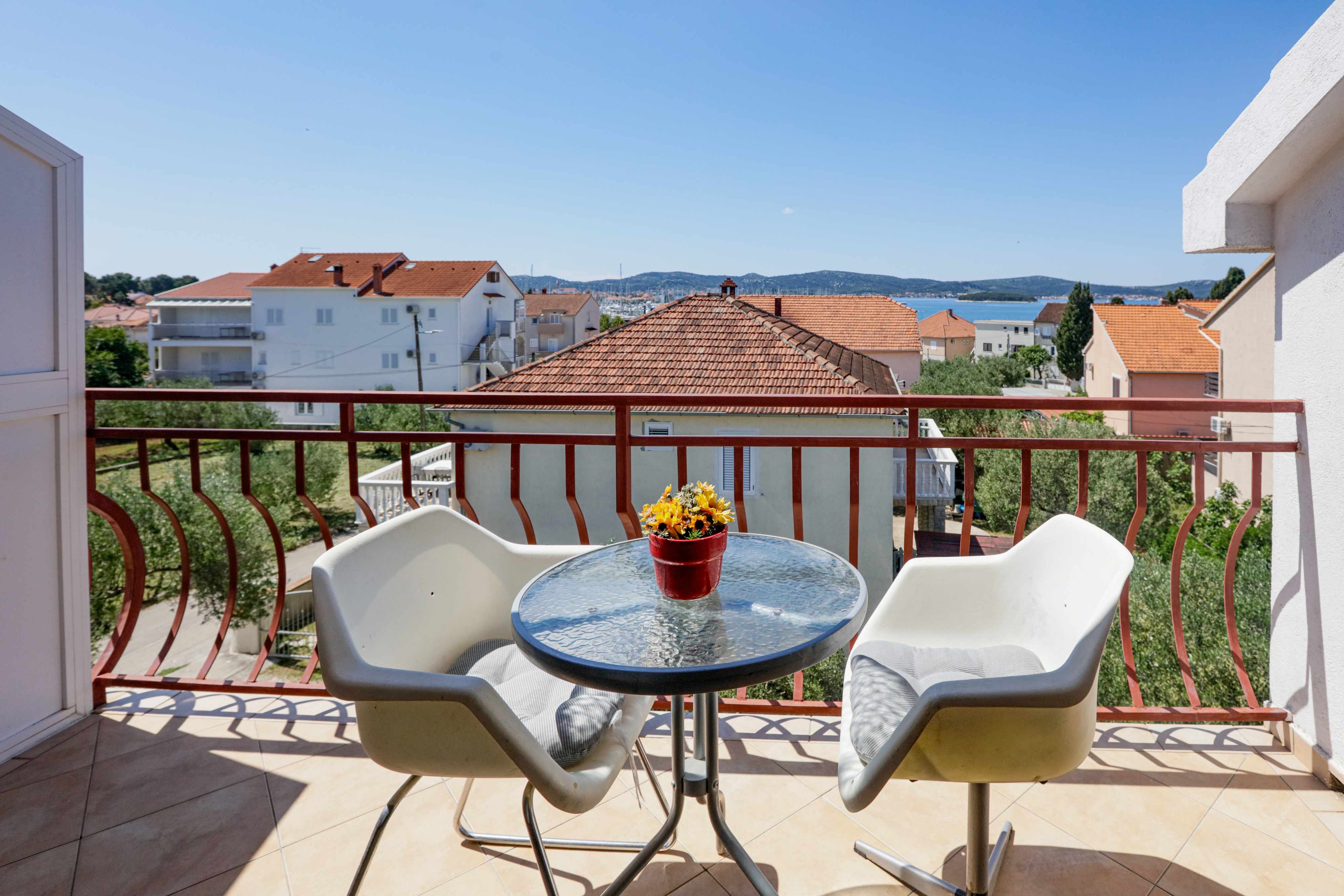 Studio Appartement mit Terrasse und Meerblick Biograd na Moru AS-21048