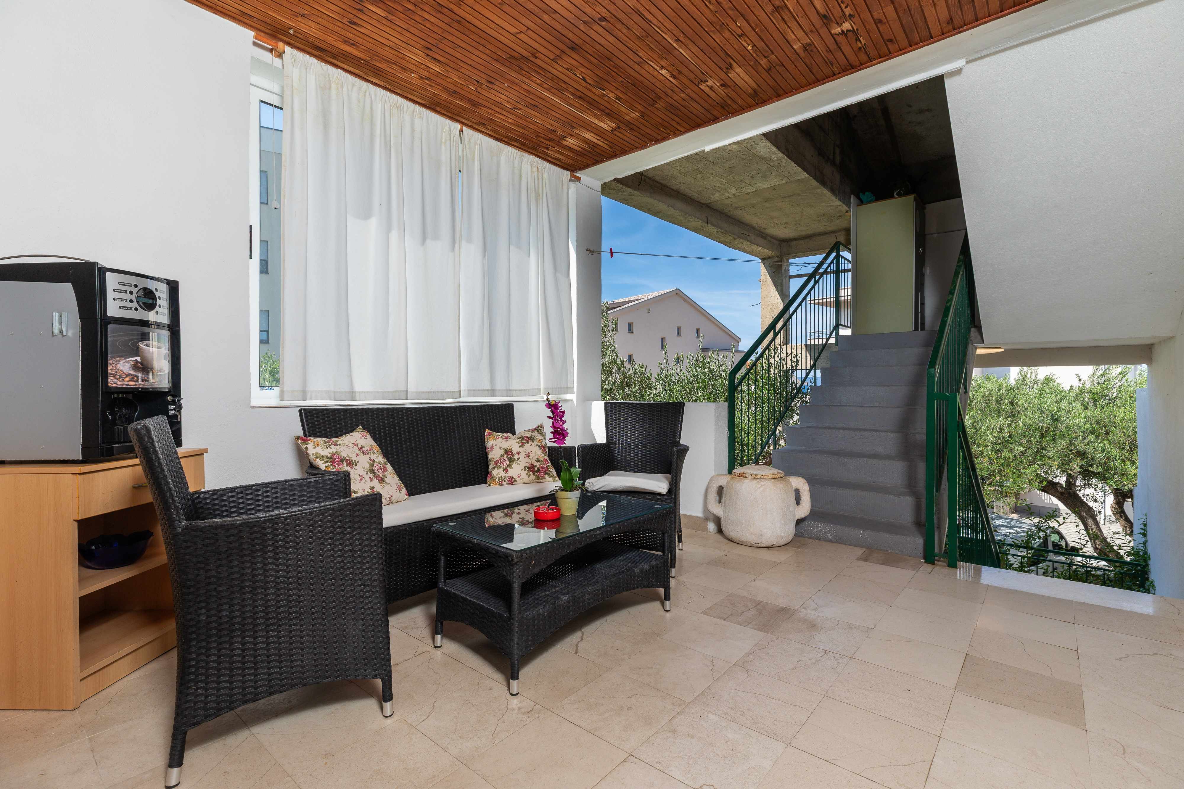 1-Zimmer-Ferienwohnung mit Terrasse Tucepi, Makarska A-22005-a